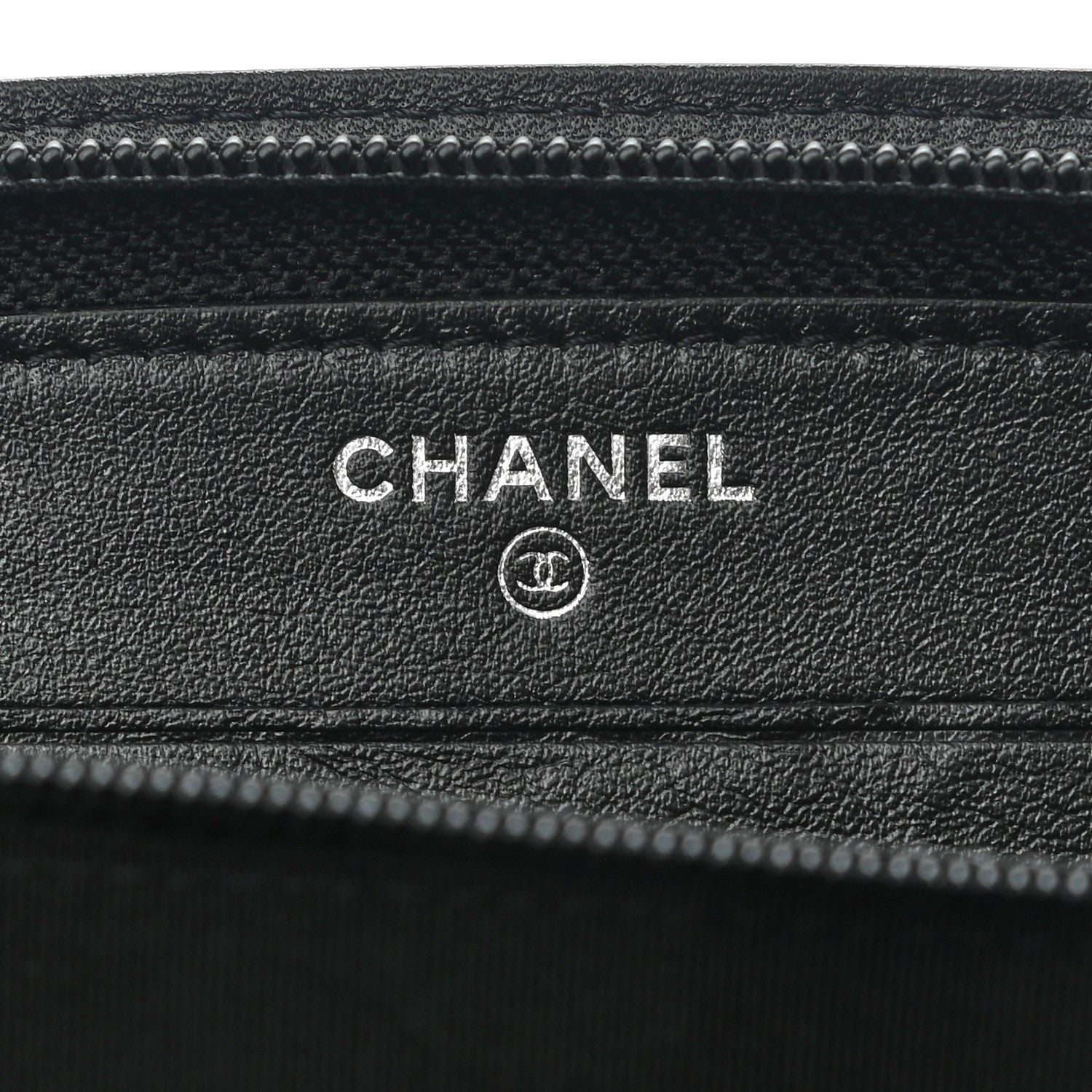 Chanel Patent CC Trousse Maquil Yen Wallet Black 6 of 10
