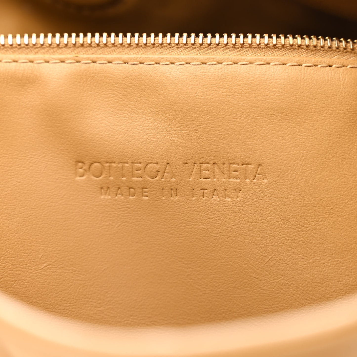 Calfskin Intrecciato Small Hop Dark Praline