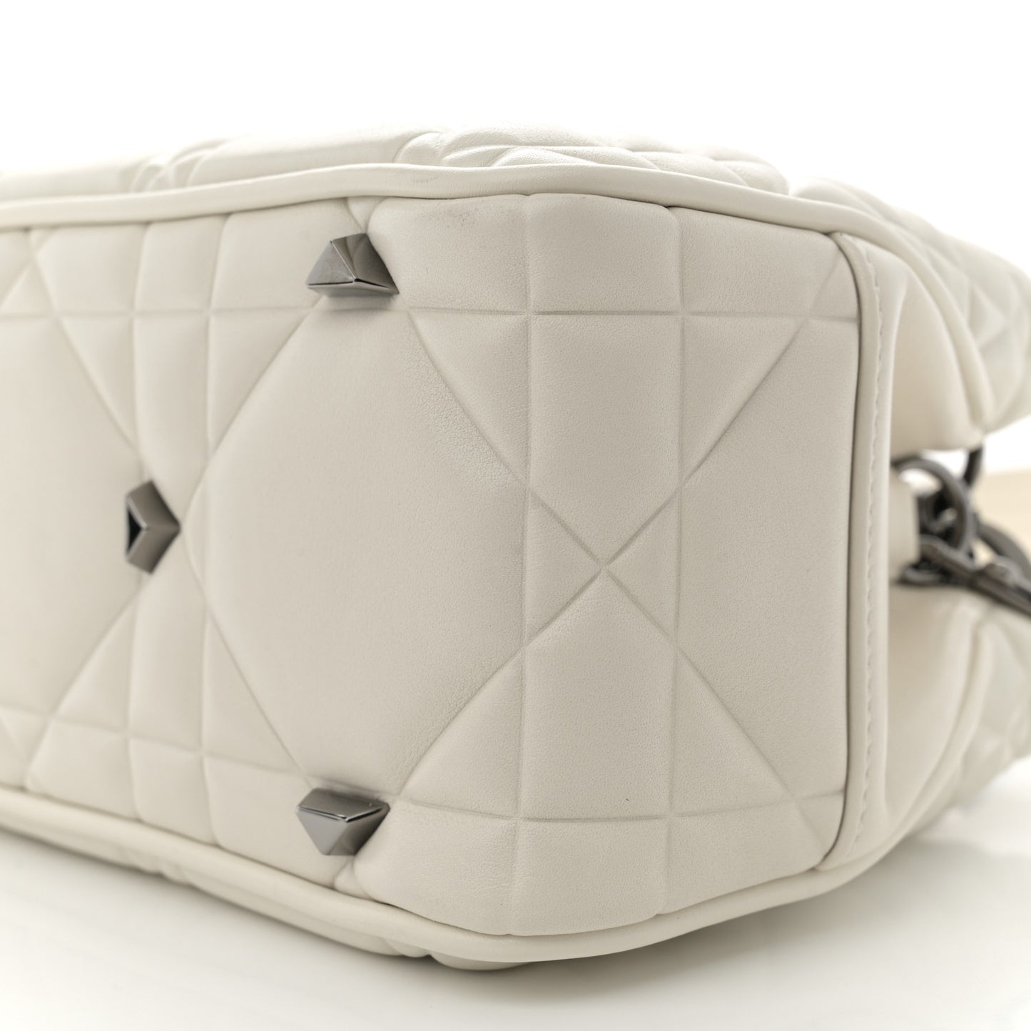 Calfskin Cannage Small The Lady 95.22 Ivory