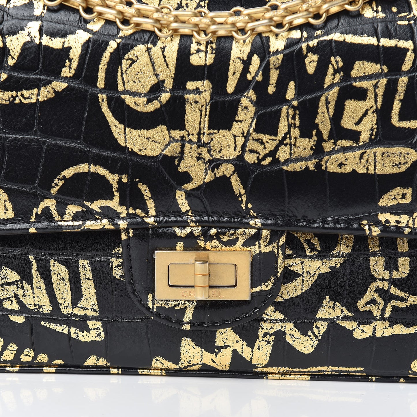 Calfskin Crocodile Embossed Graffiti 2.55 Cocodile Reissue 225 Flap Black Gold