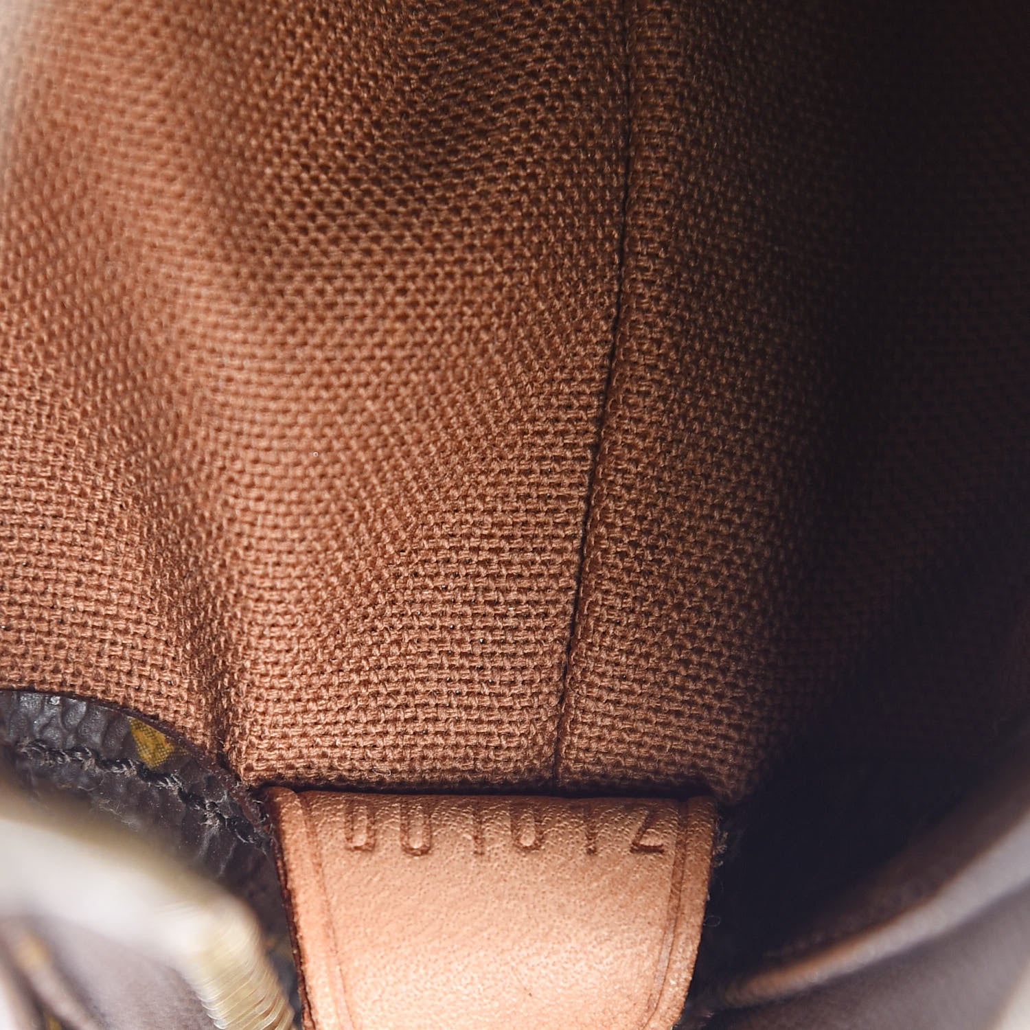 Louis Vuitton Monogram Cabas Mezzo 7 of 11