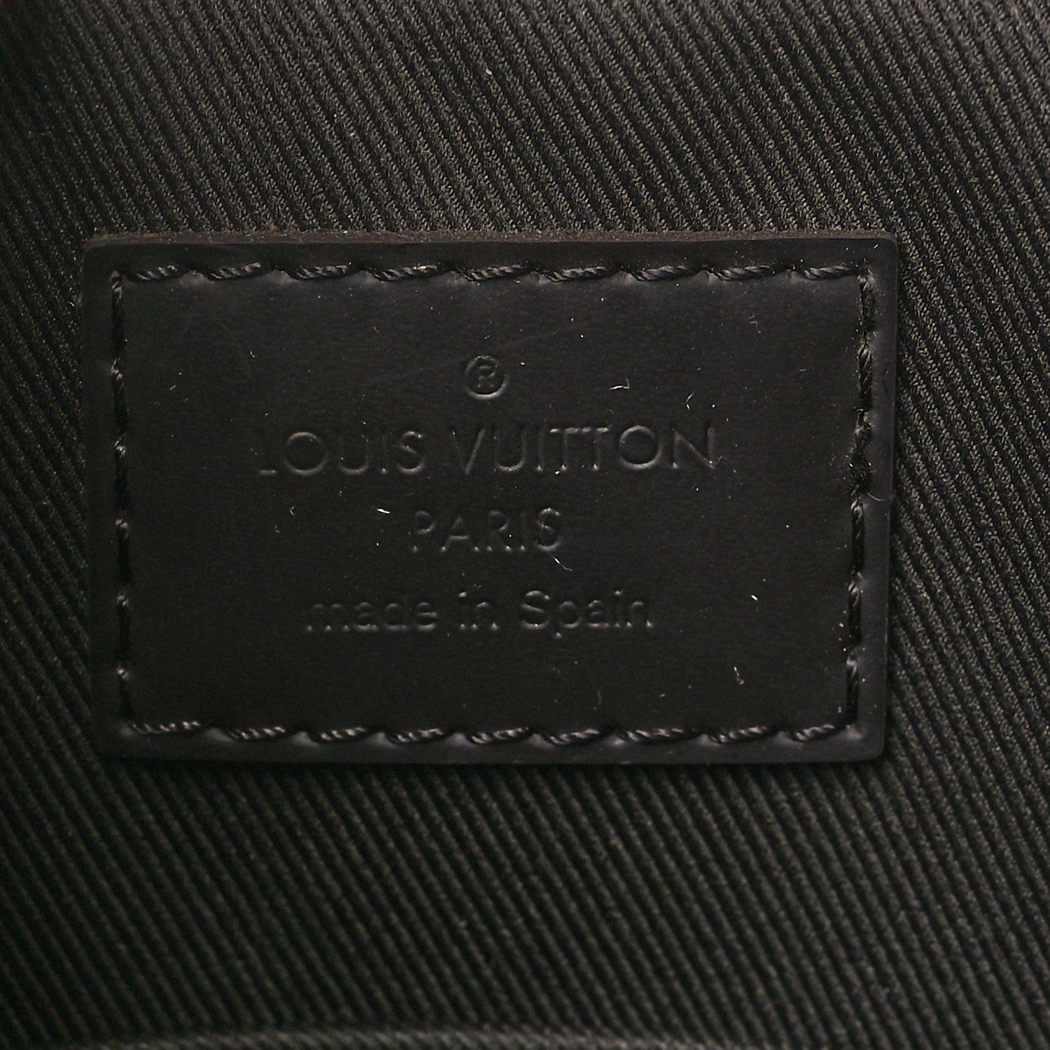 Louis Vuitton Damier Ebene District PM 6 of 8