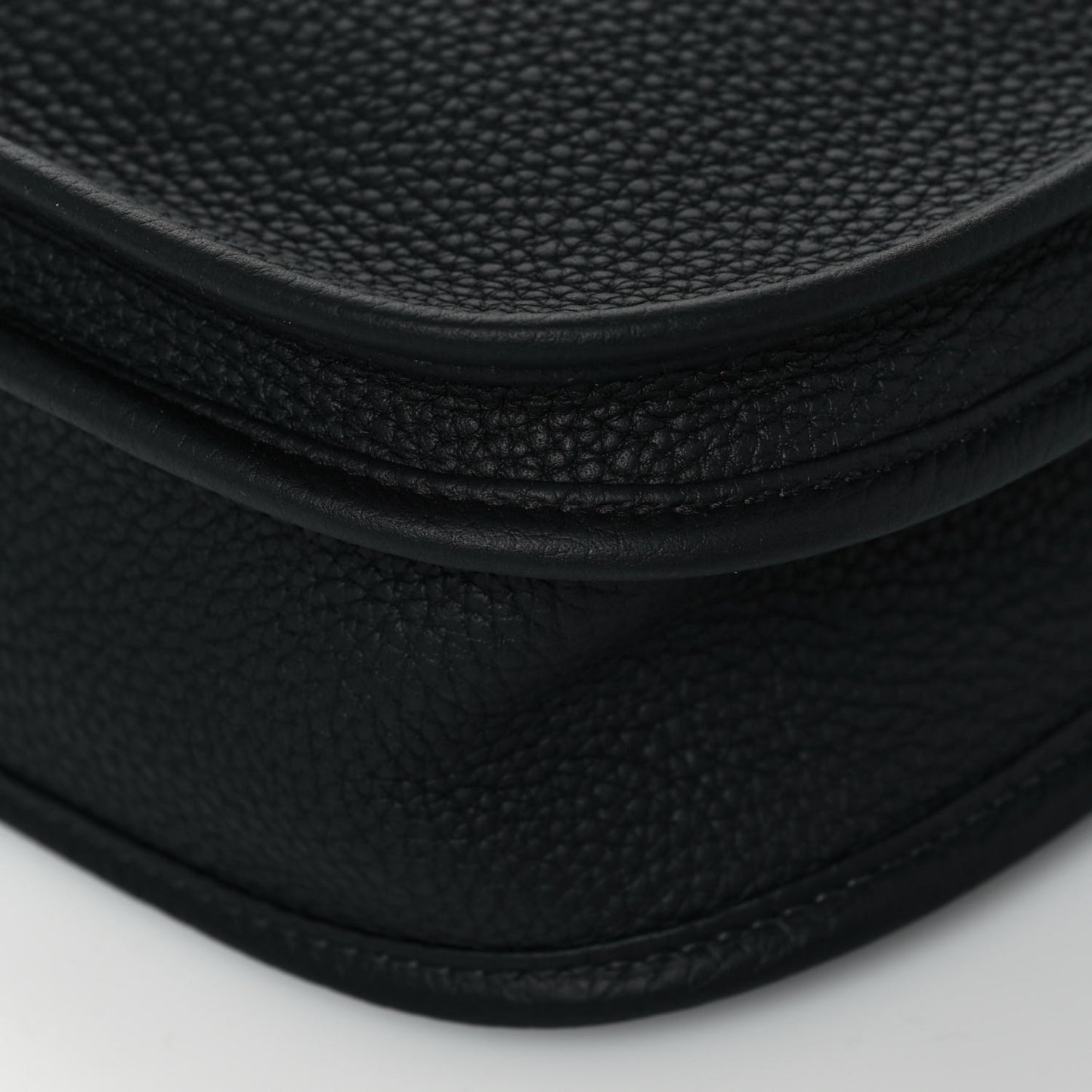 Taurillon Clemence Evelyne III PM Black