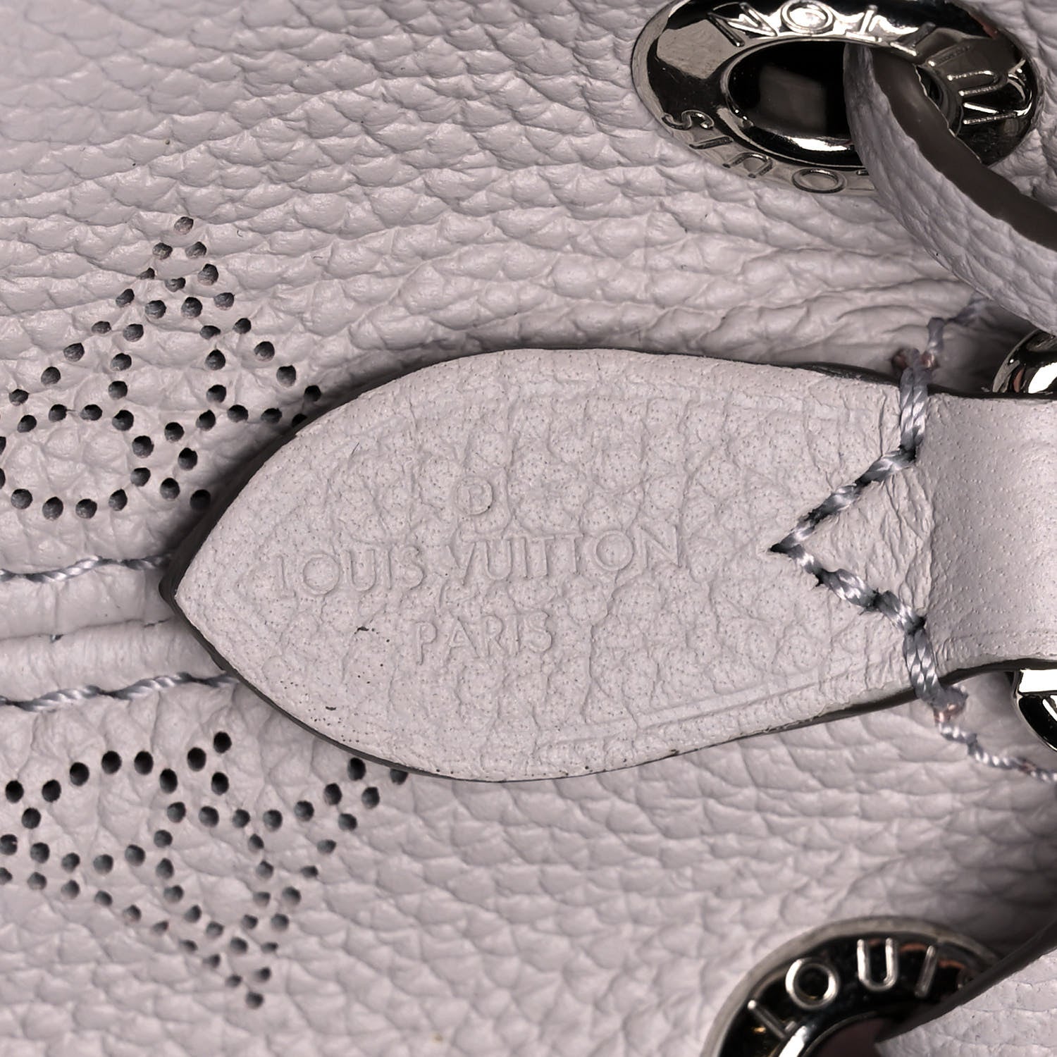 Louis Vuitton Mahina Bella Brume 6 of 10