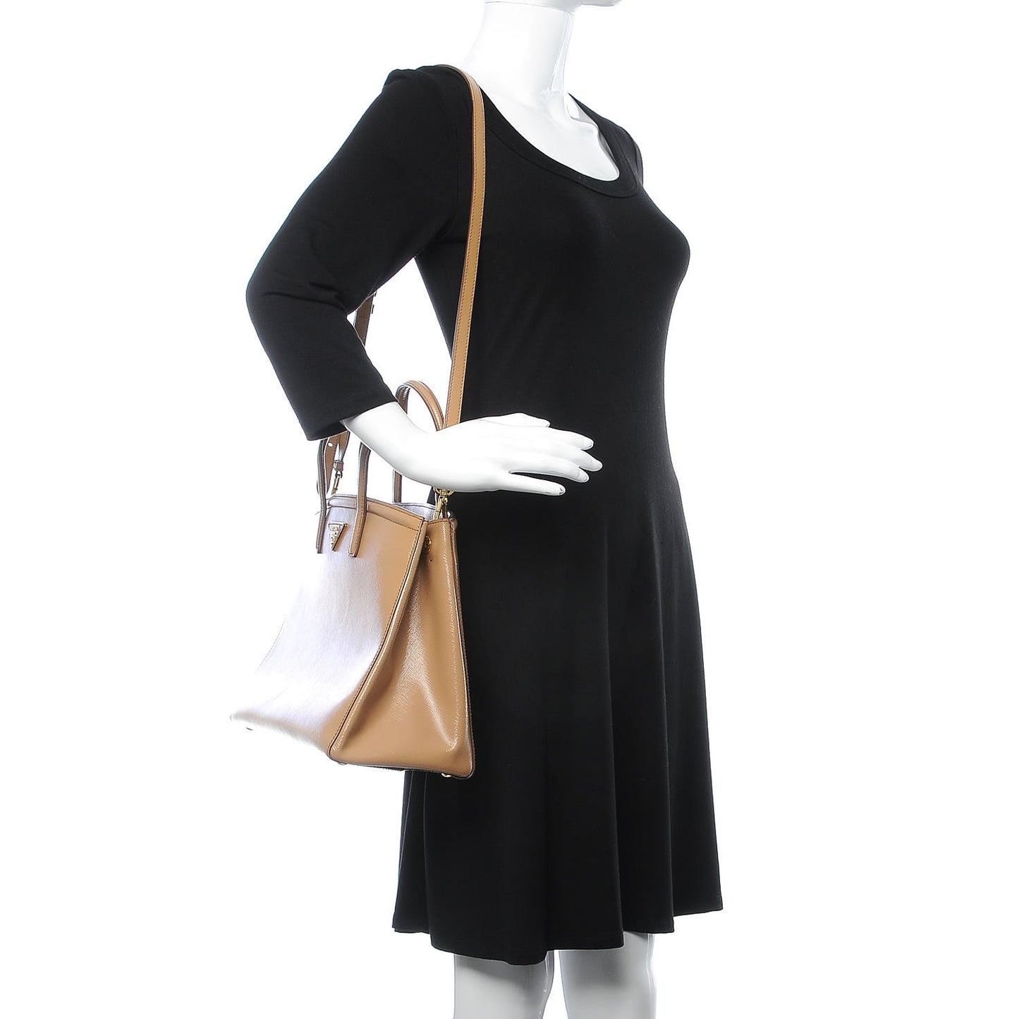 Saffiano Vernice Shopping Tote Cammeo