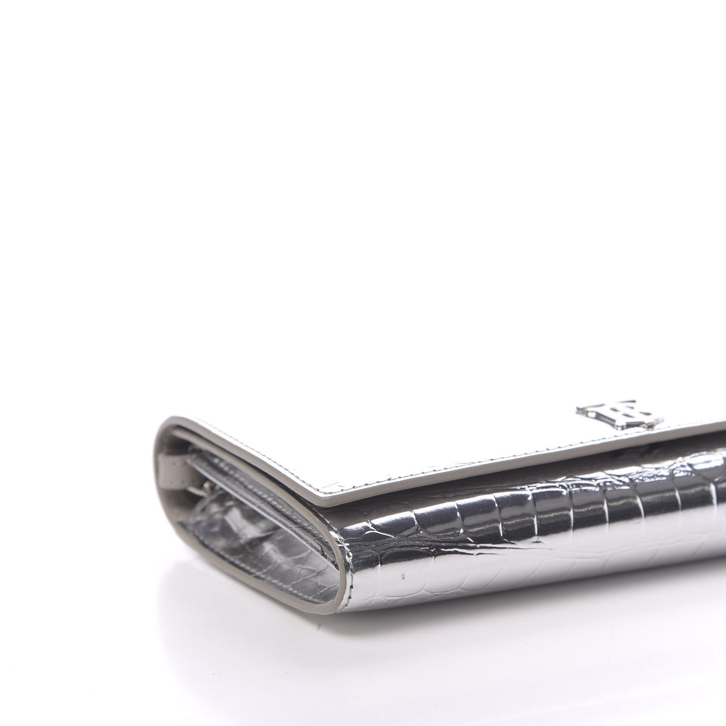 Metallic Calfskin Crocodile Embossed Hannah Wallet On Chain Silver