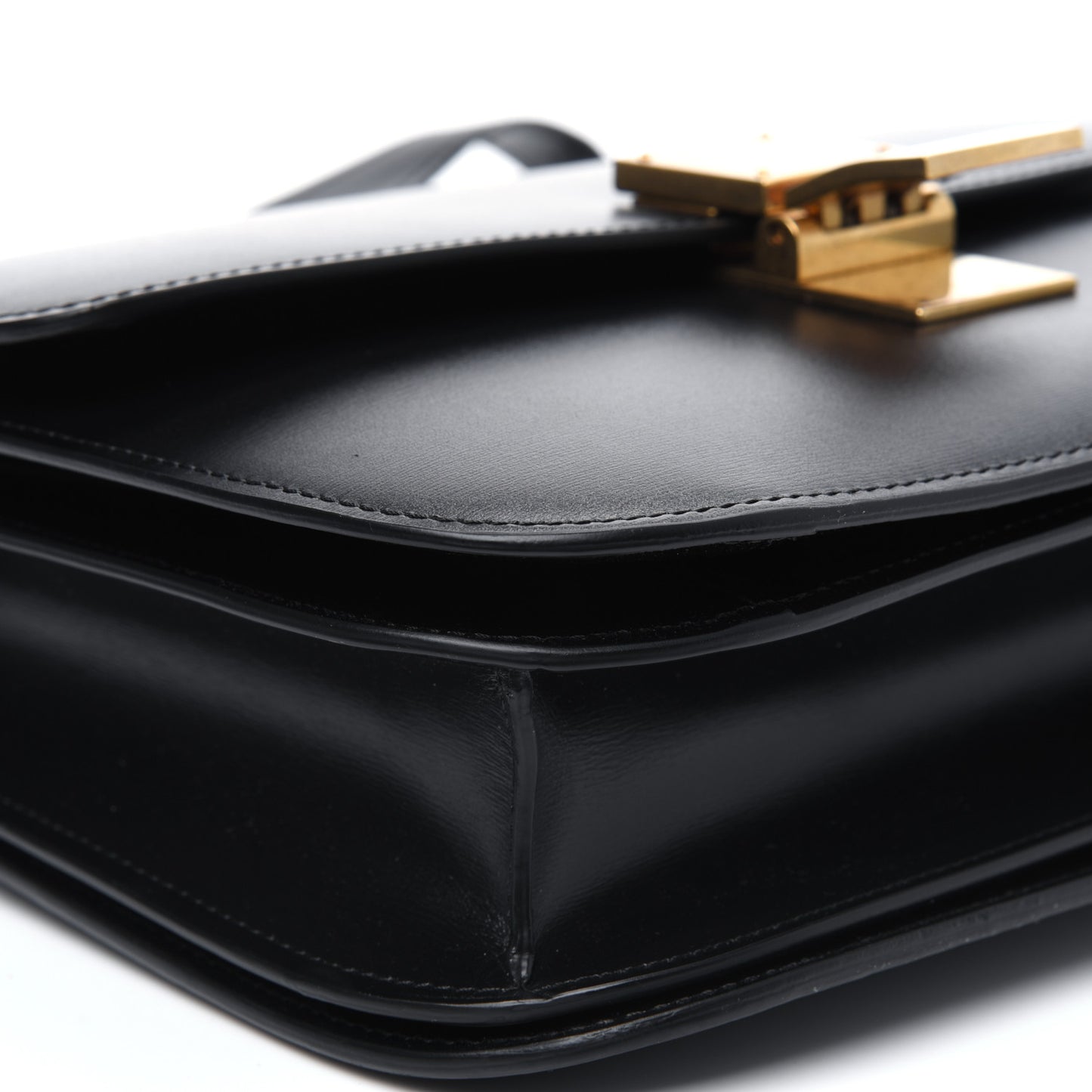 Box Calfskin Medium Classic Box Flap Bag Black