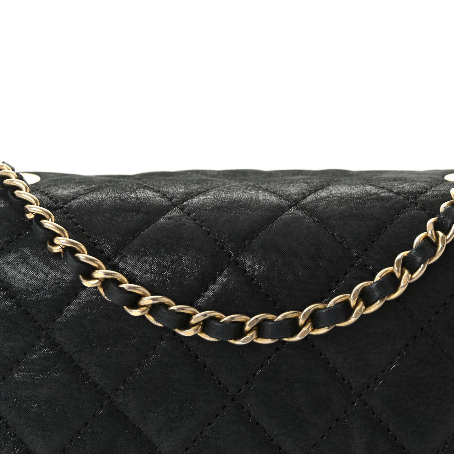Iridescent Calfskin Quilted Small Chic Quilt Flap Black