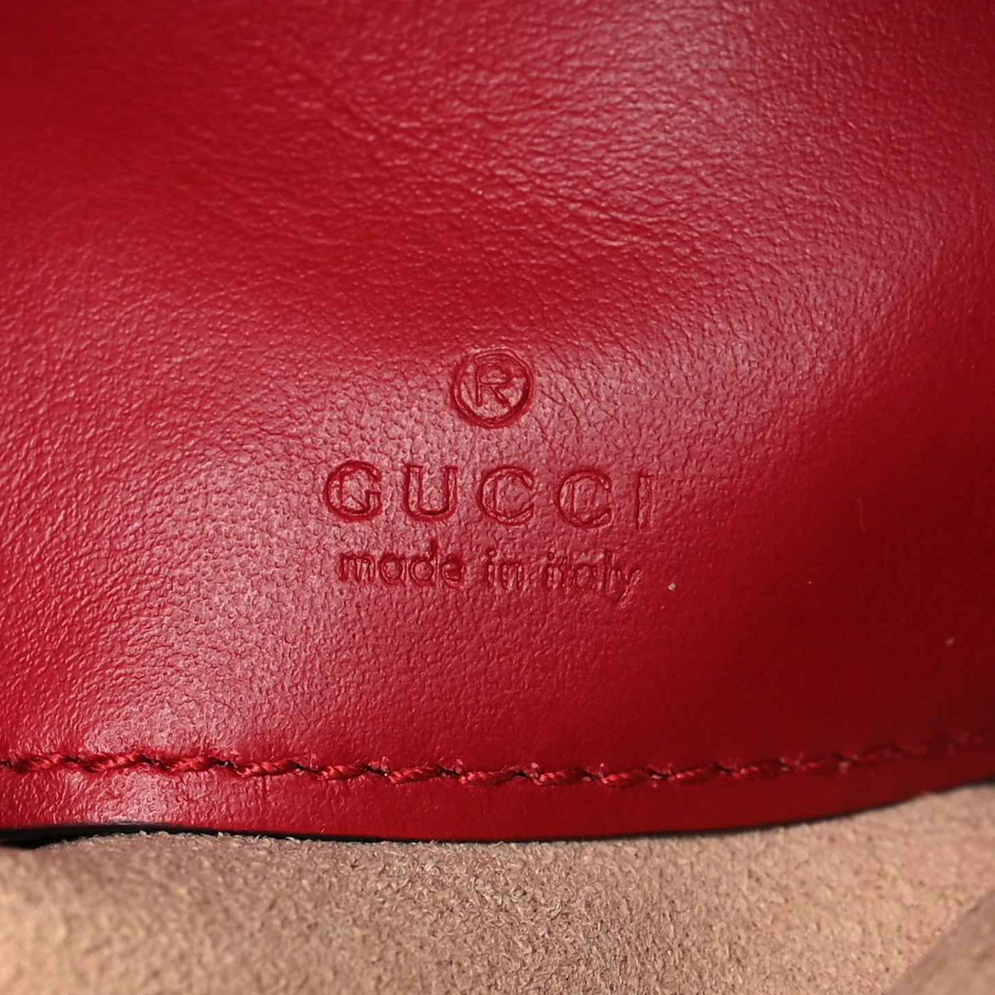 Calfskin Matelasse Mini GG Marmont Crossbody Bag Hibiscus Red