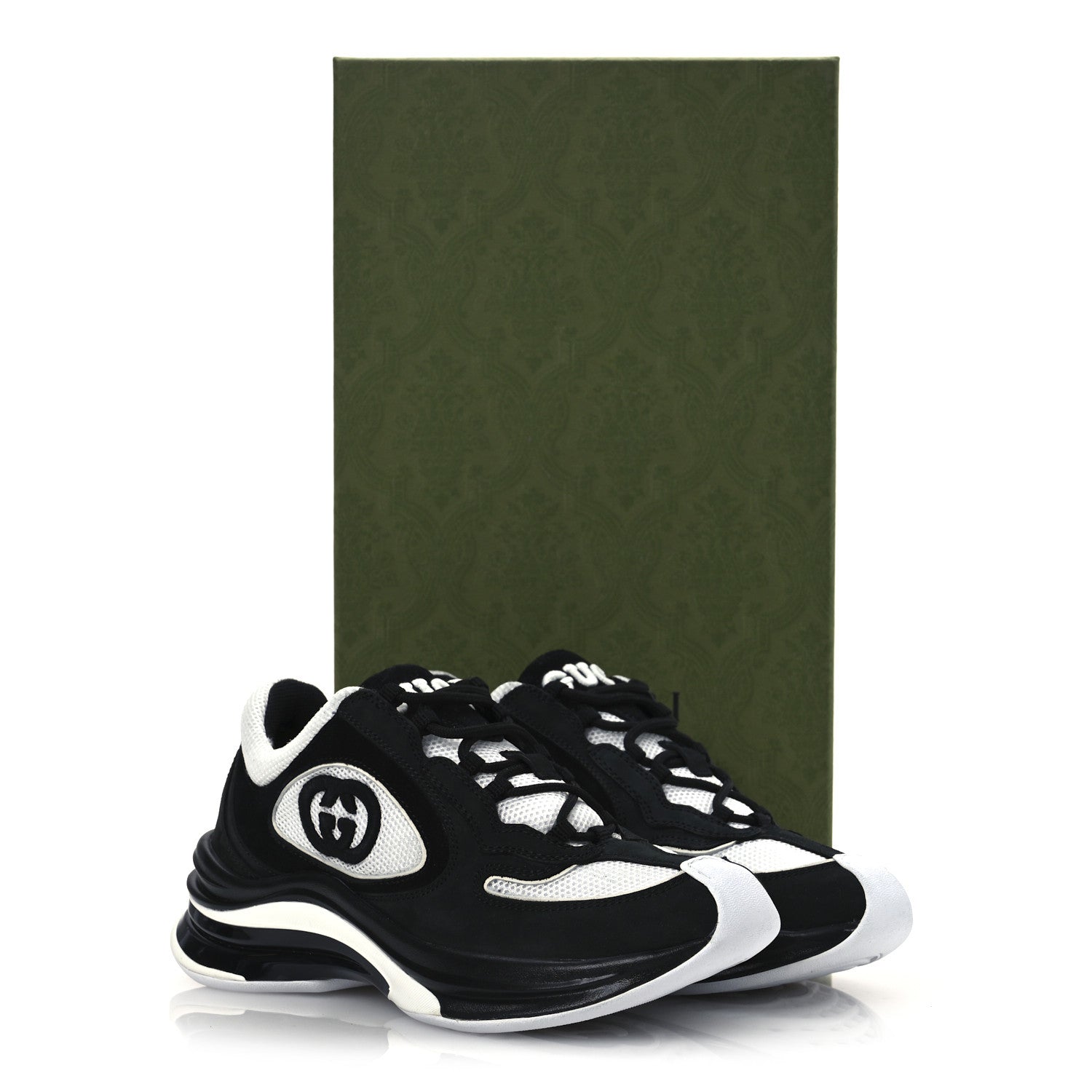 Gucci Technical Knit Fabric Suede Calfskin Womens Gucci Run Sneakers 35.5 Black White 12 of 12