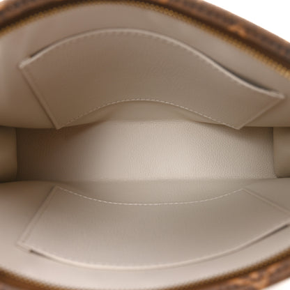 Louis Vuitton Monogram Flight Mode Toiletry Pouch 26 5 of 6