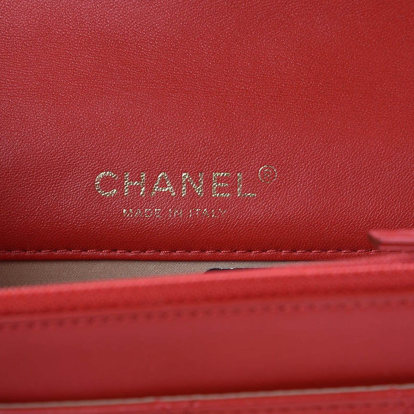 Lambskin Quilted Golden Class Wallet on Chain WOC Red