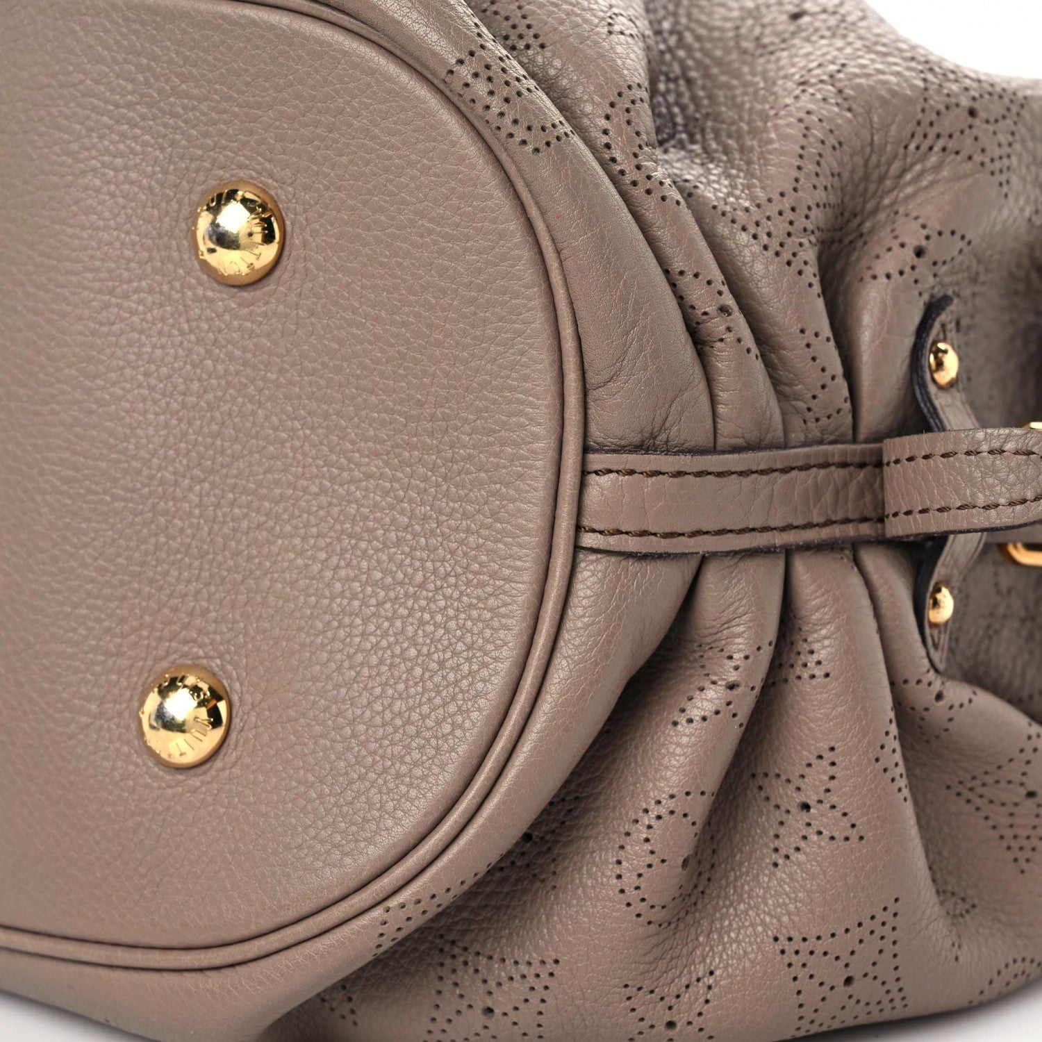 Louis Vuitton Mahina L Taupe 11 of 12