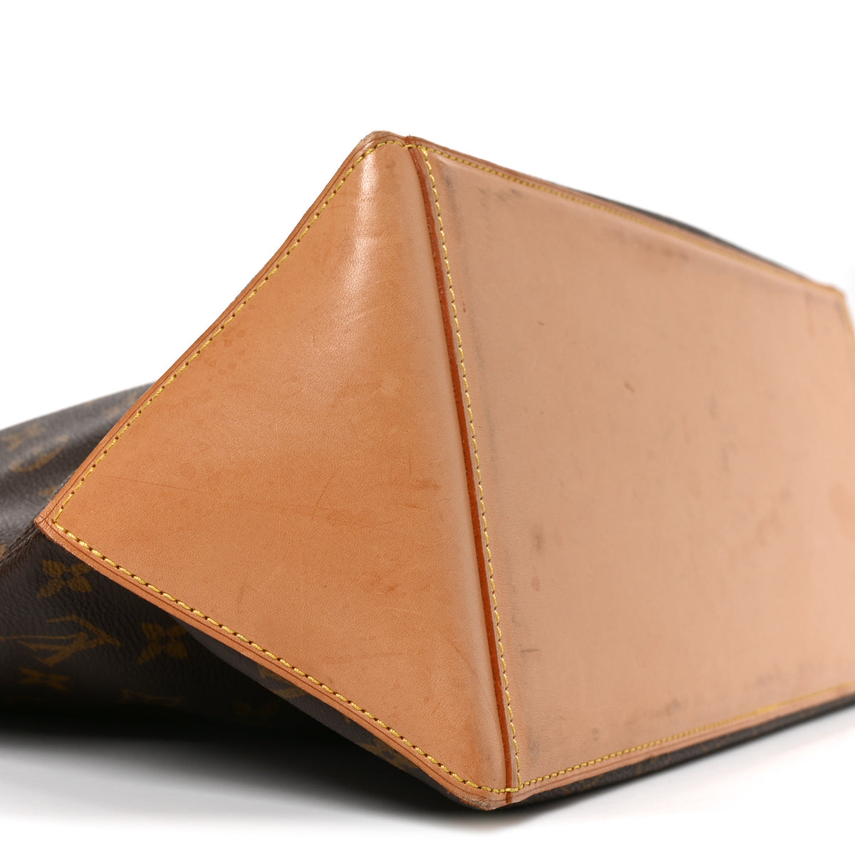 Louis Vuitton Monogram Cabas Mezzo 8 of 9