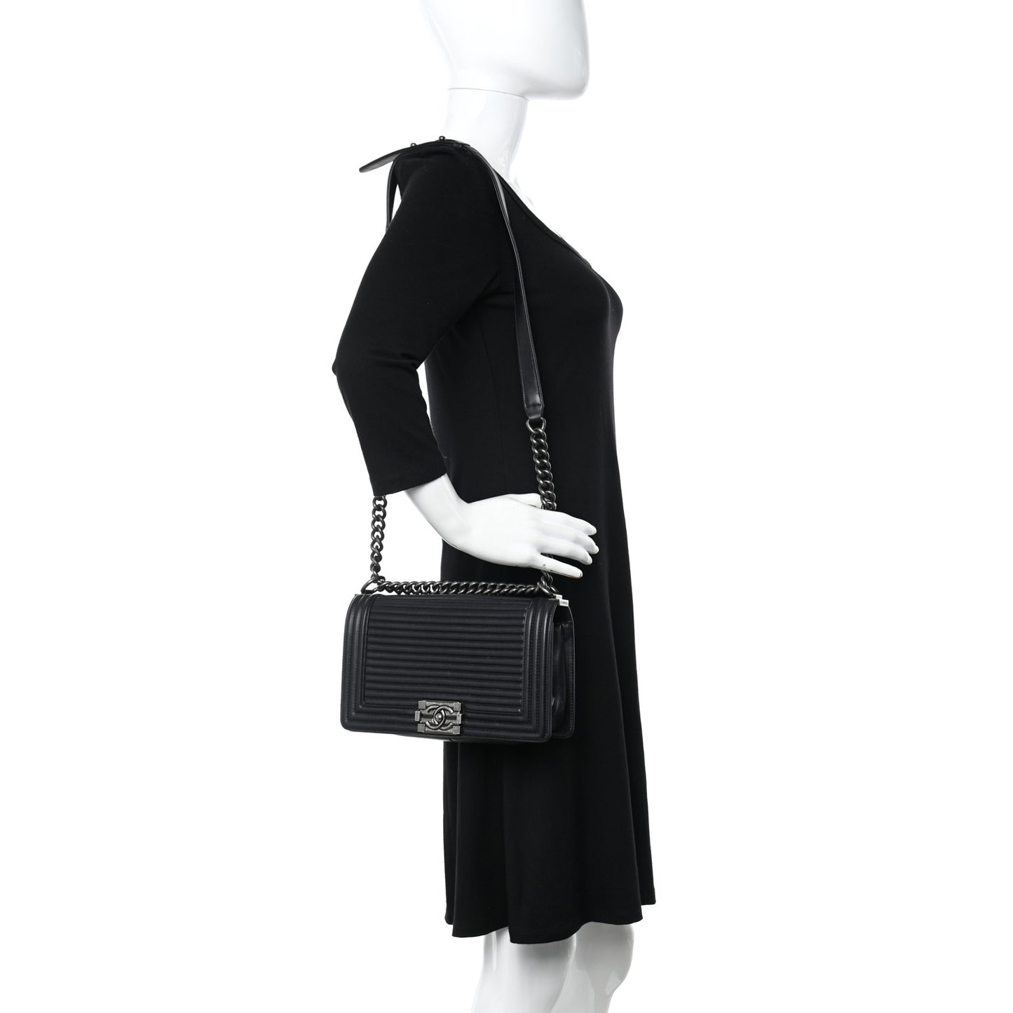 Calfskin Horizontal Quilted New Medium Boy Flap Black