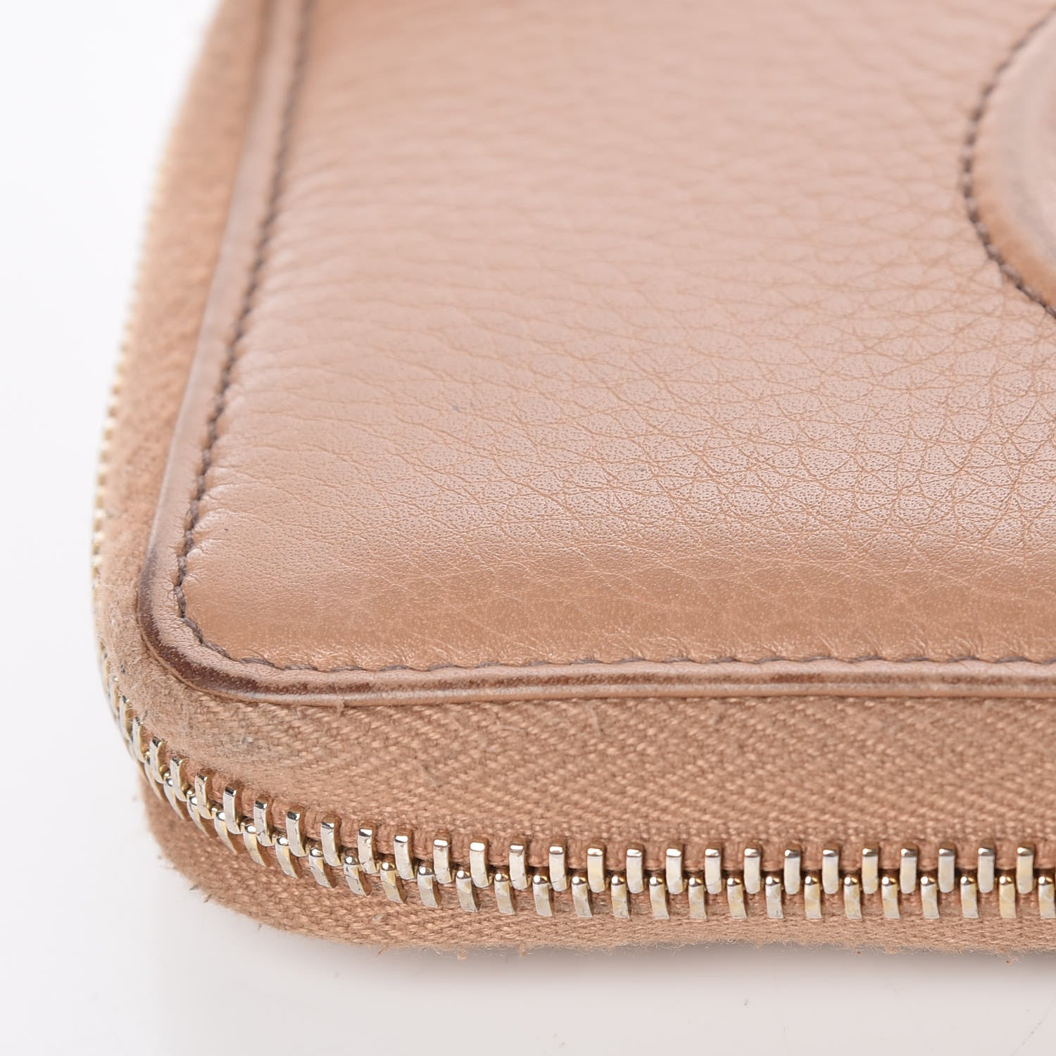 Gucci Calfskin Medium Soho Zip Around Wallet Camelia 18 of 20