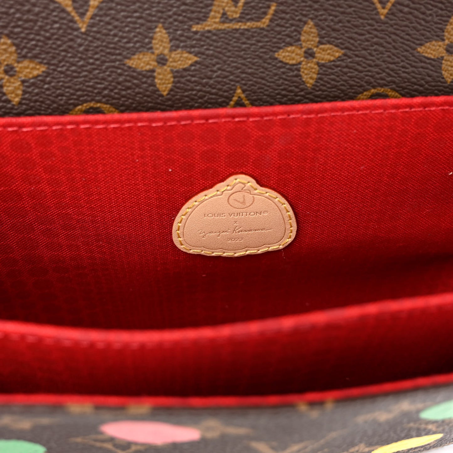 LV x YK Monogram Dots Pochette Métis