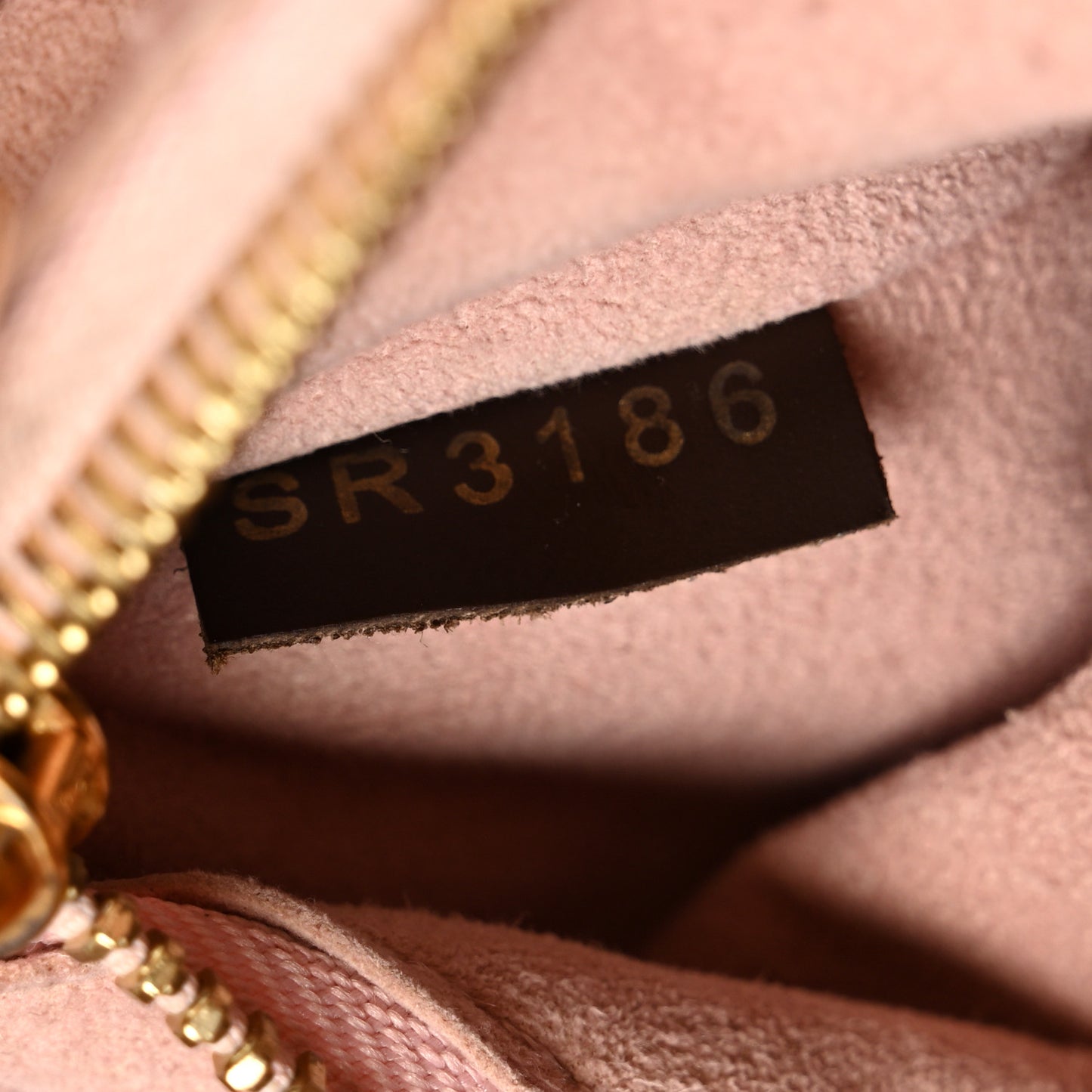 Damier Ebene Cuir Taurillon Brittany Magnolia
