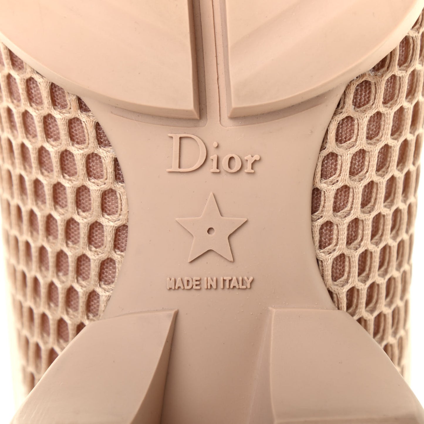 Resille Calfskin D-Connect Sneakers 38.5 Nude