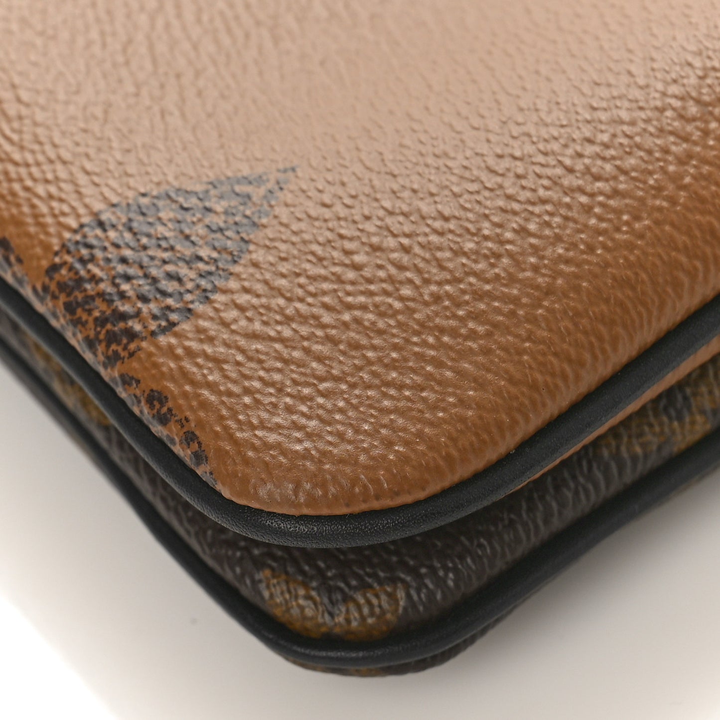 Reverse Monogram Giant Double Zip Pochette