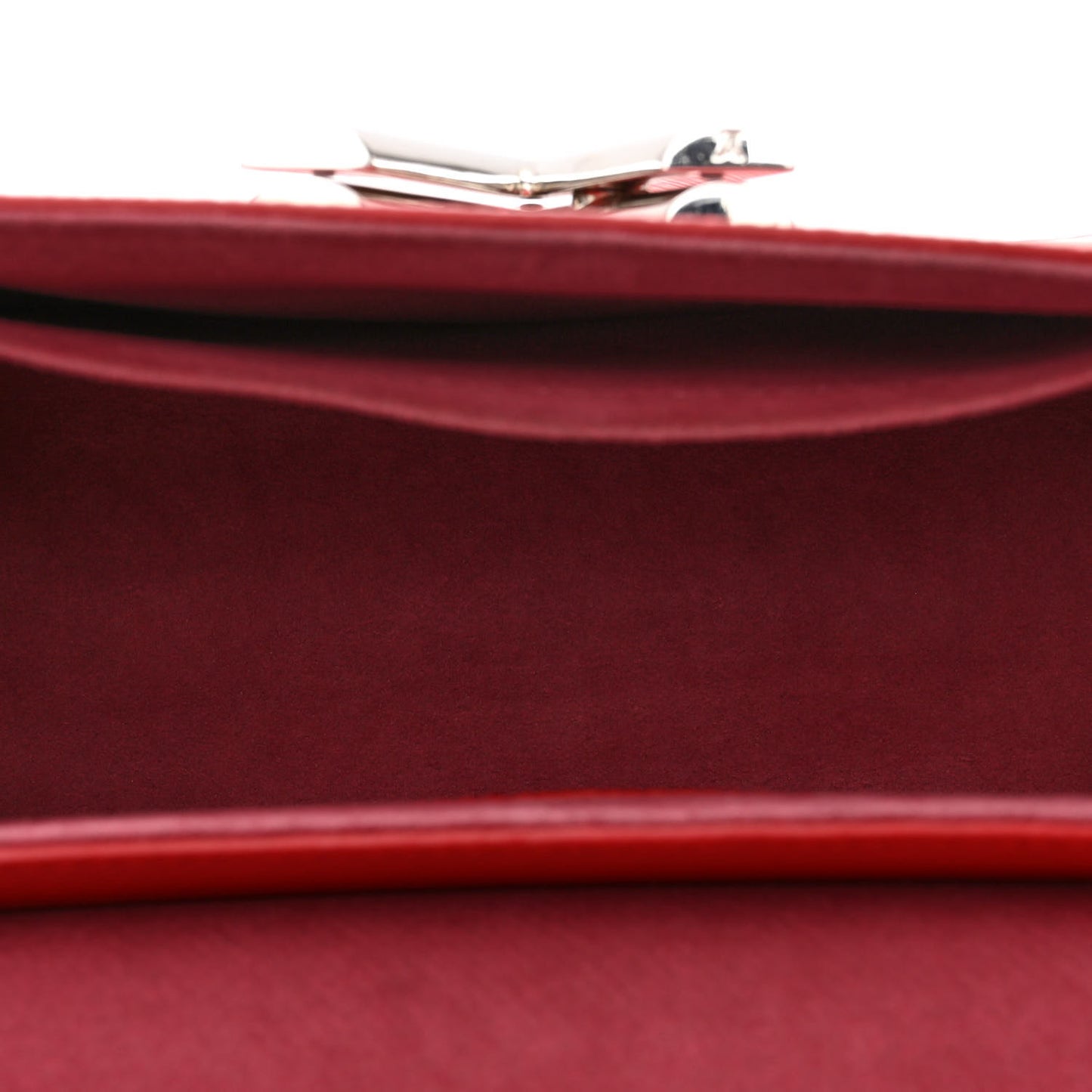 Epi Twist Shoulder Bag MM Coquelicot
