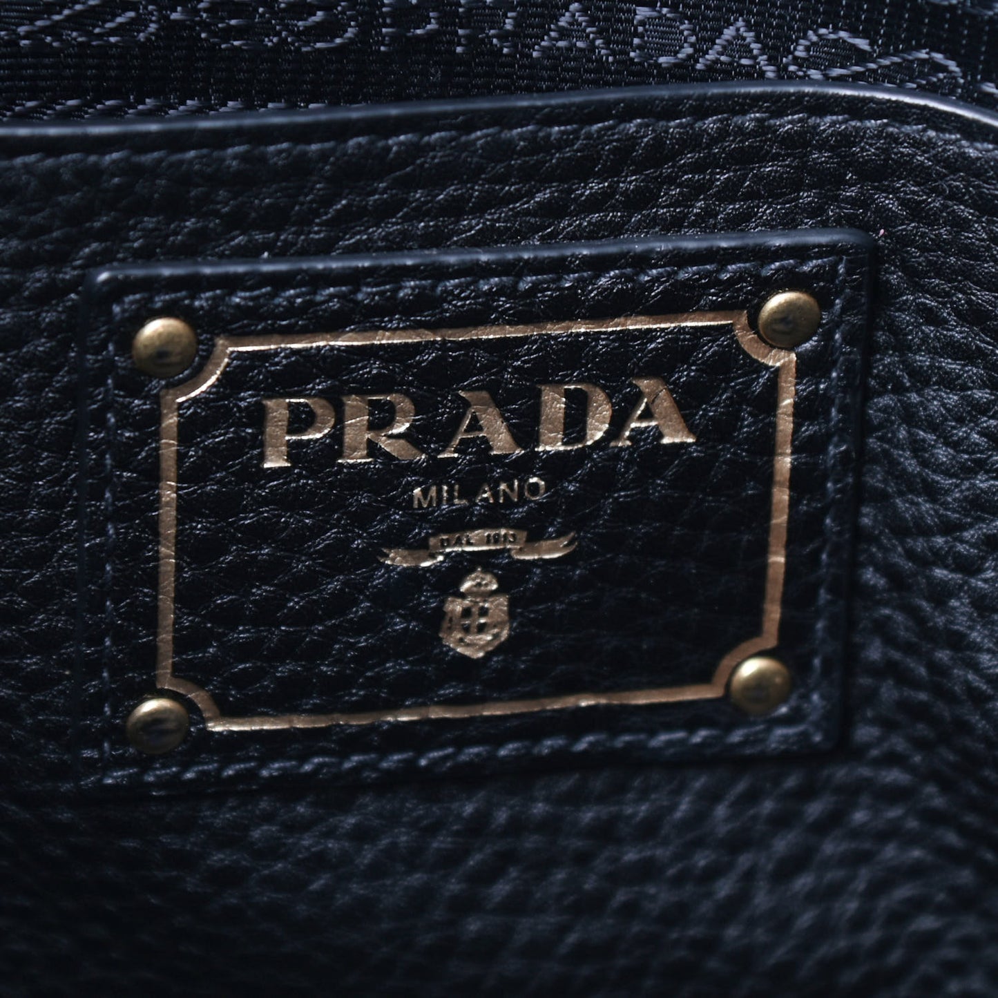 Vitello Daino Tote Black