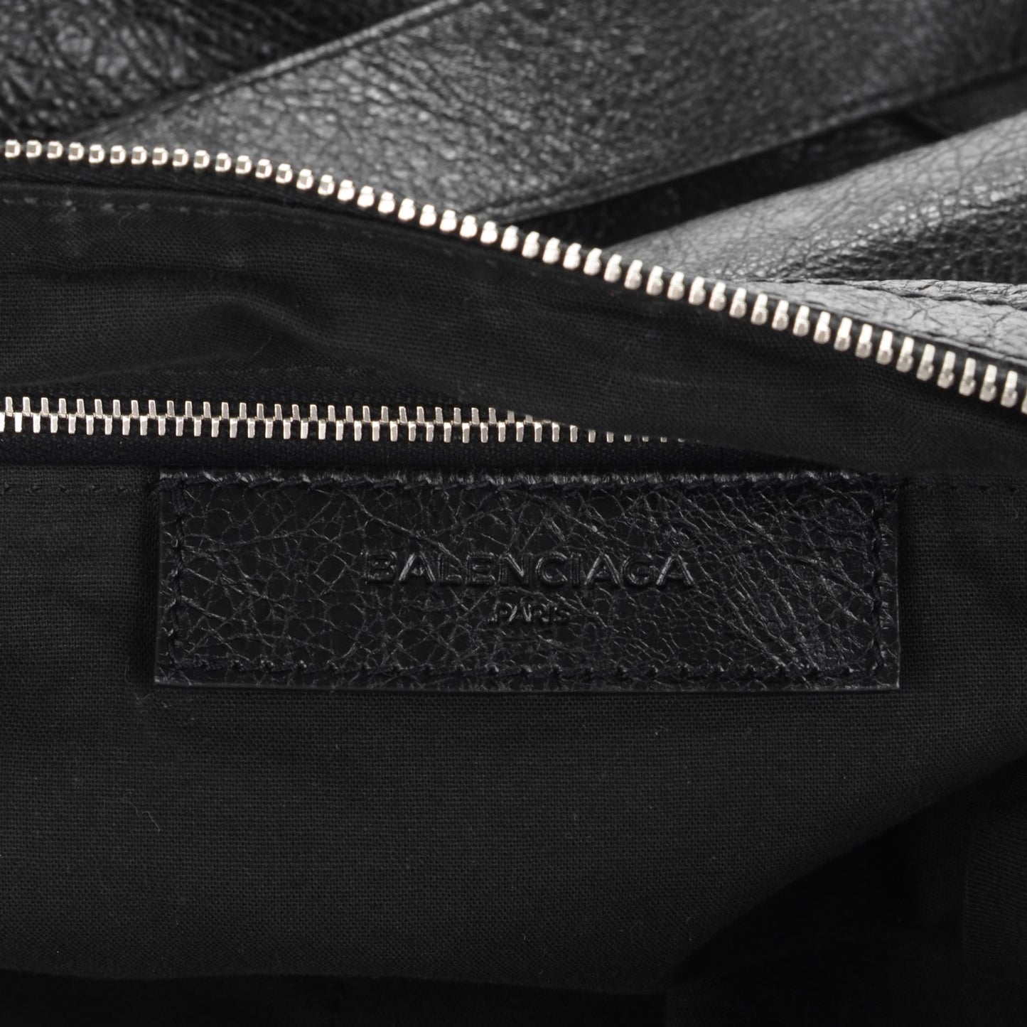 Agneau Mens Day Messenger Black