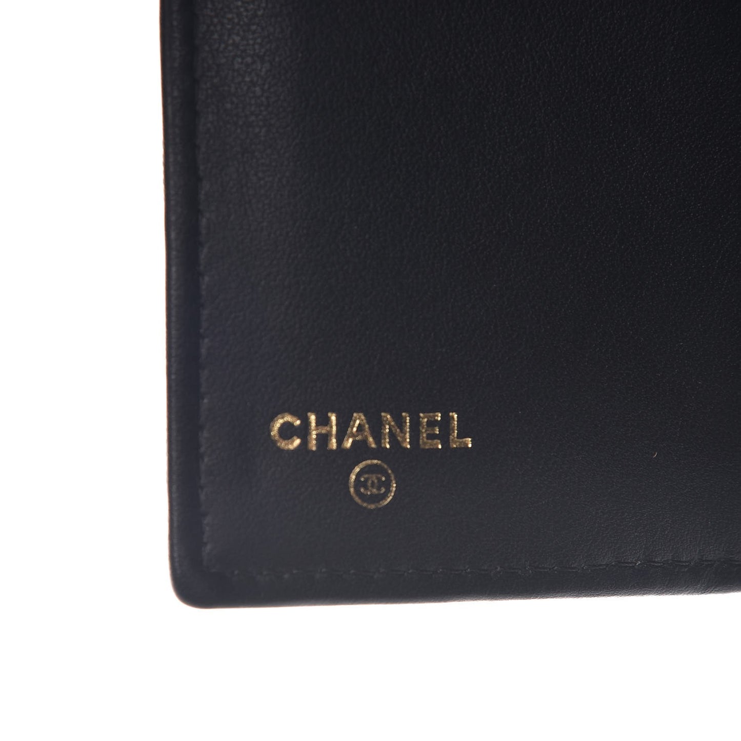 Caviar Quilted Medium Boy Flap Wallet Black