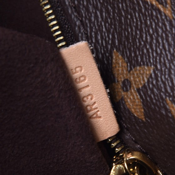 Louis Vuitton Monogram Metis 7 of 9