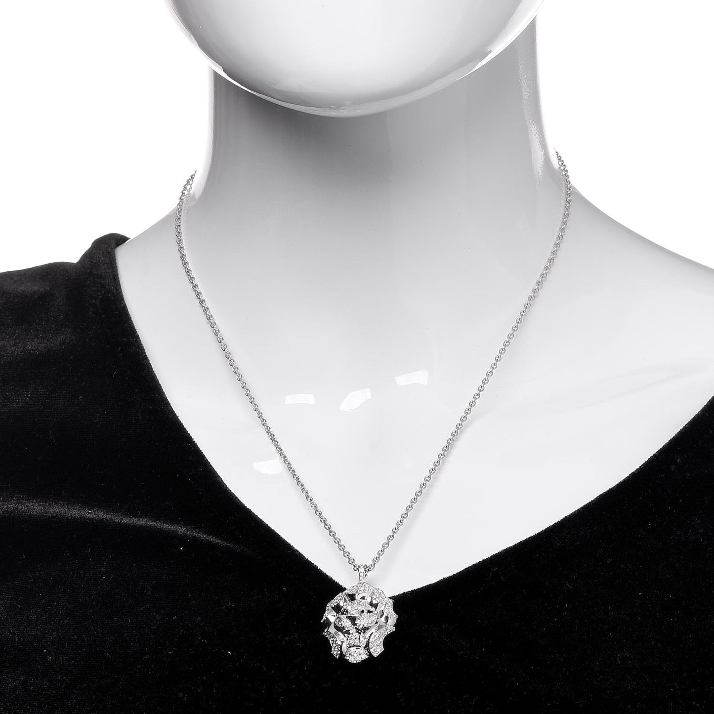 18K White Gold Diamond Sous Le Signe du Lion Pendant Necklace