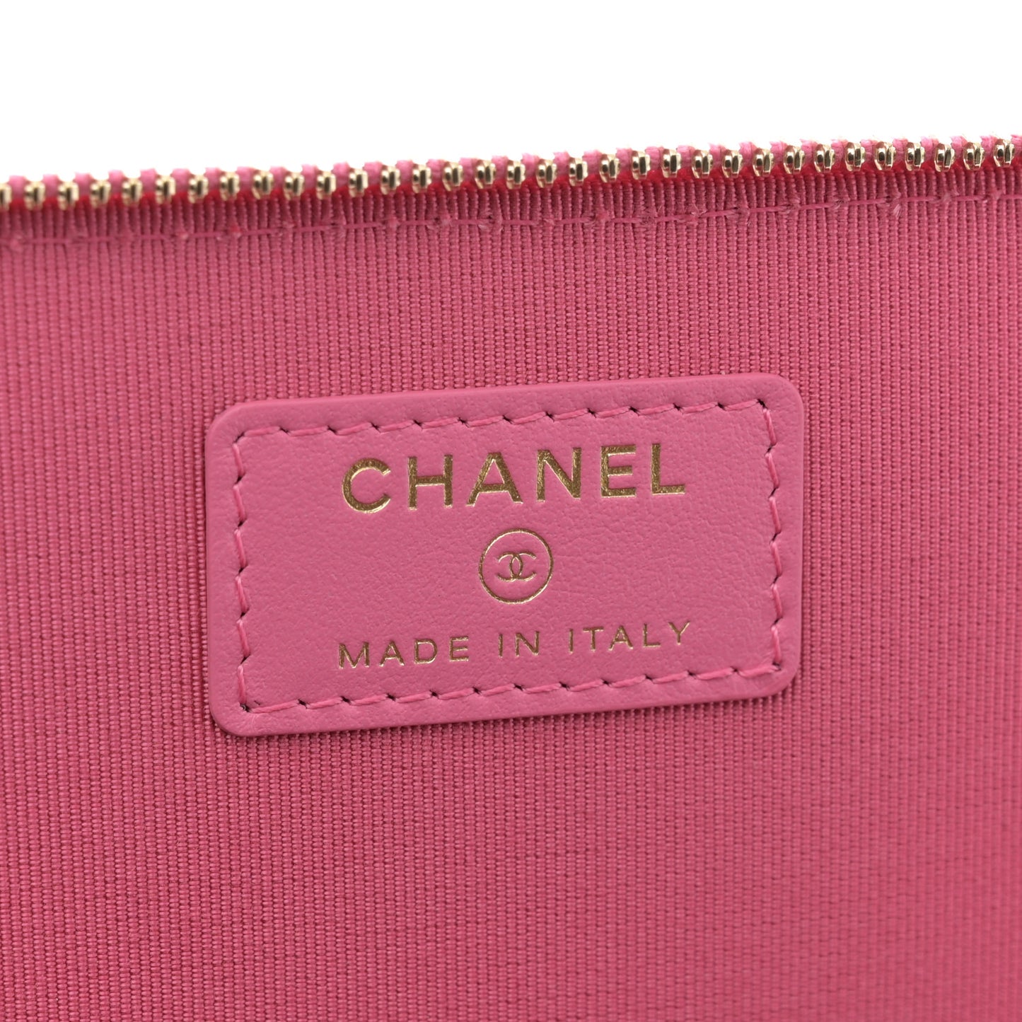 Caviar Quilted Small Vanity Case With Chain Pink