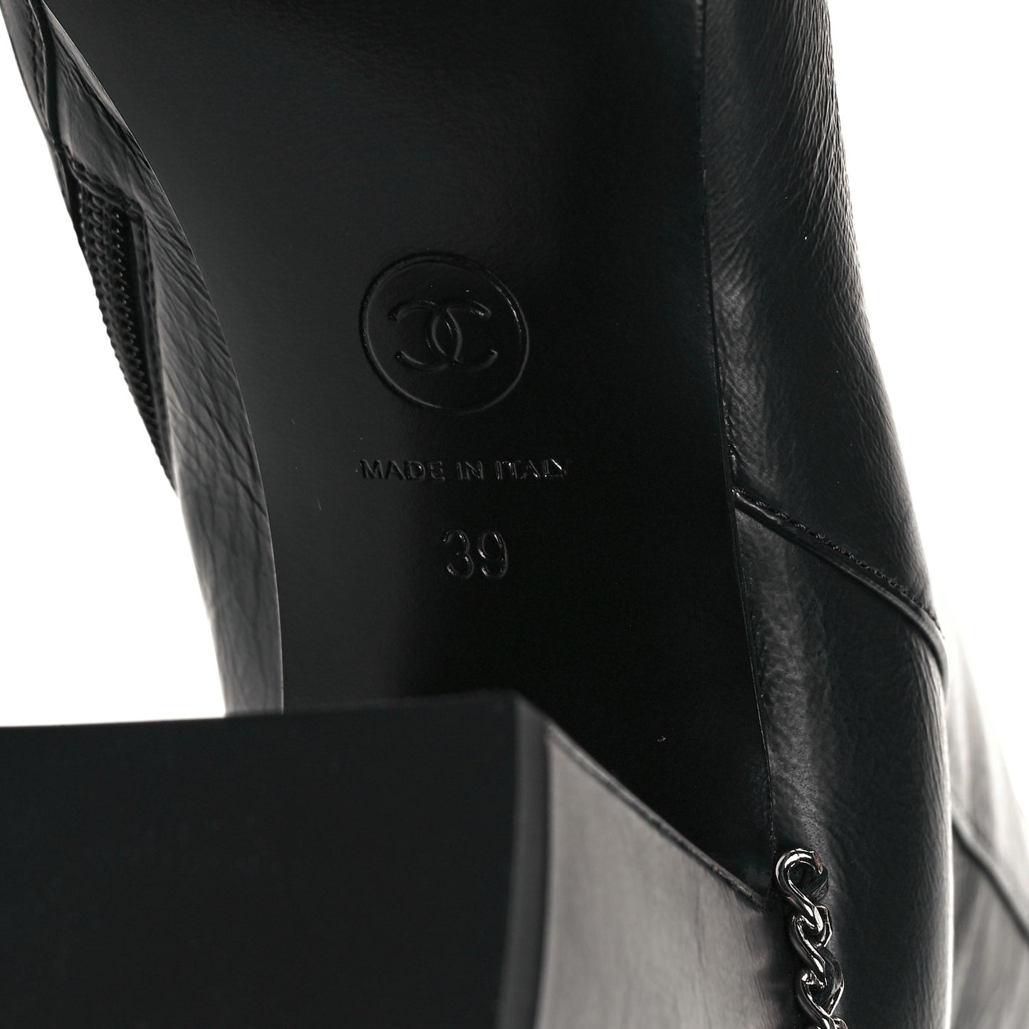 Crumpled Calfskin Cap Toe Chain Short Boots 39 Black