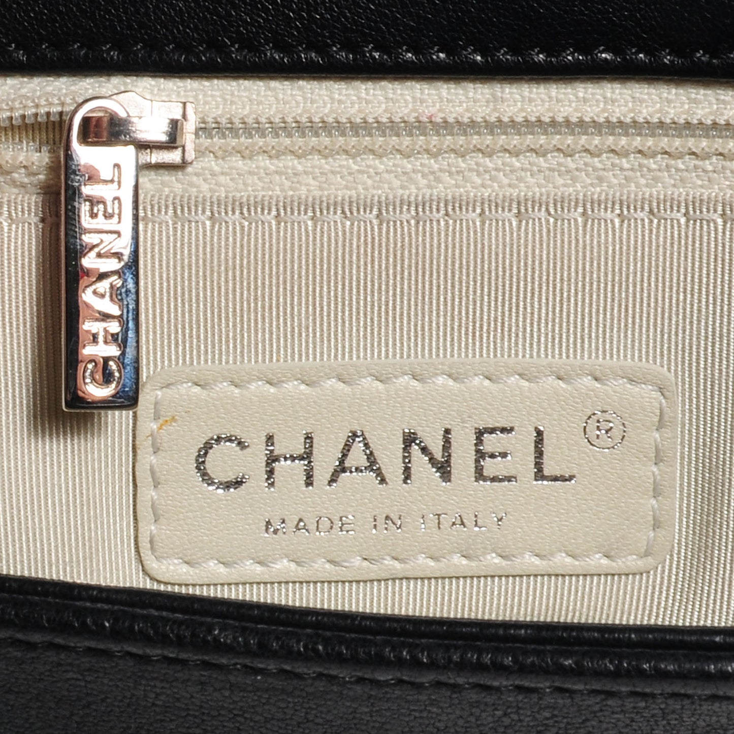 Washed Lambskin Mini Chain Around Messenger Black