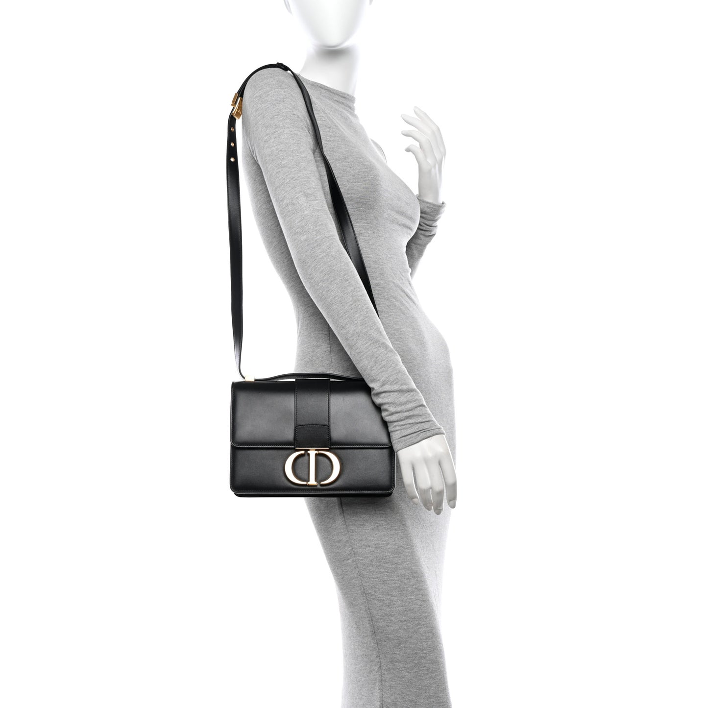 Box Calfskin 30 Montaigne Flap Bag Black