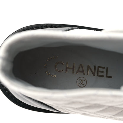 Chanel Shiny Goatskin Calfskin Quilted Lace Up Combat Boots 39 White Black 9 of 10