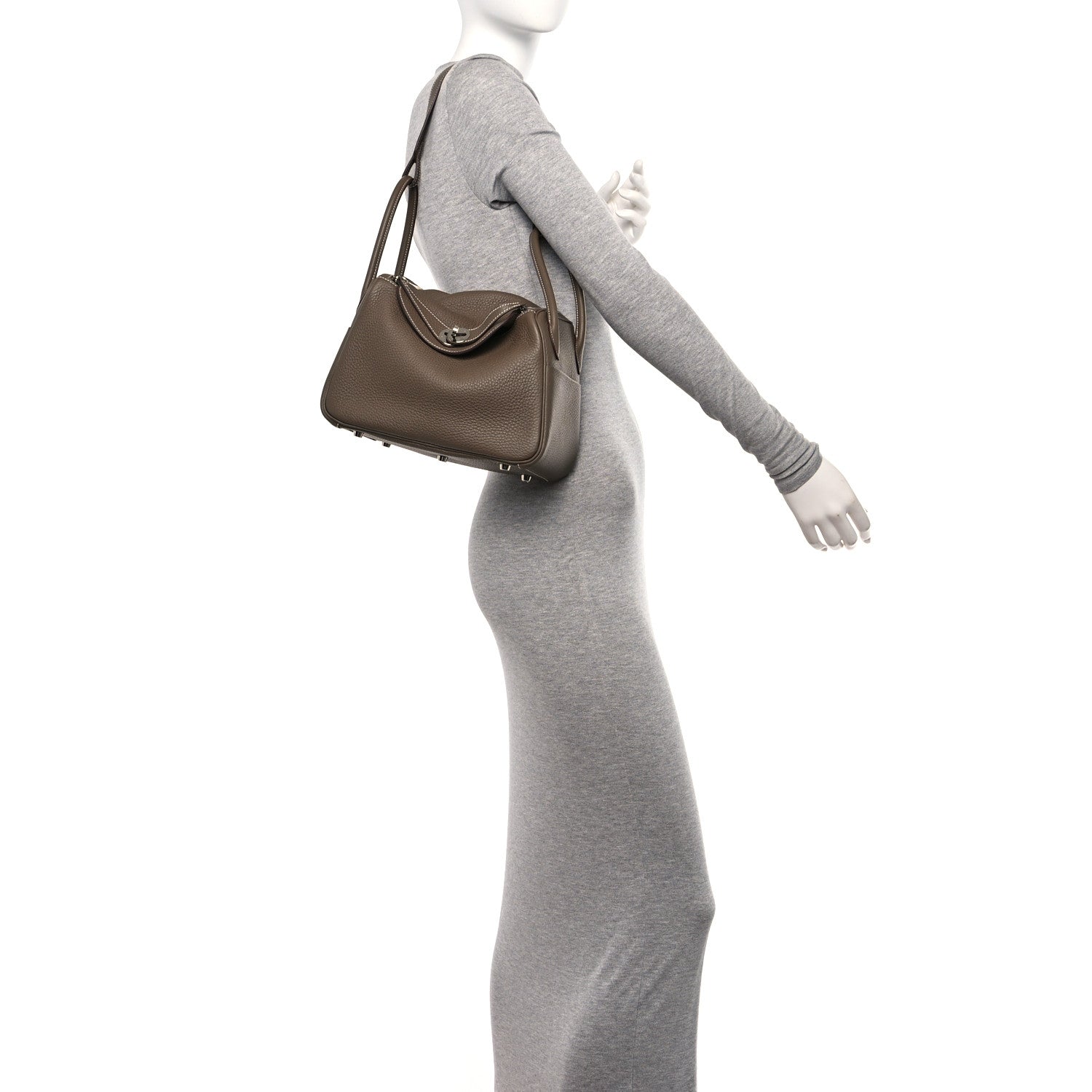 Hermes Taurillon Clemence Lindy 26 Etoupe 2 of 11