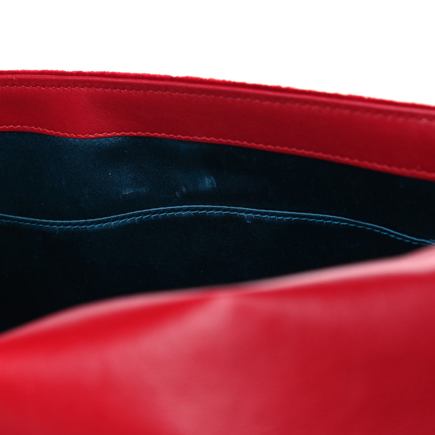 Velvet Matelasse Medium GG Marmont Shoulder Bag Hibiscus Red
