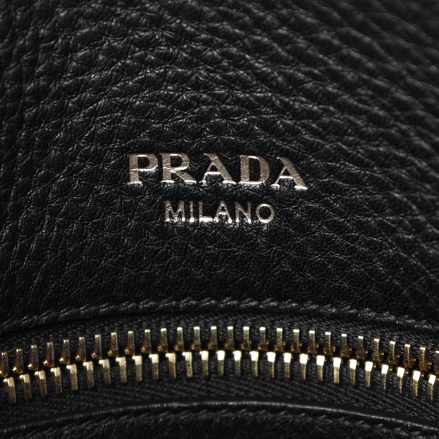 Vitello Daino Shopping Tote Black
