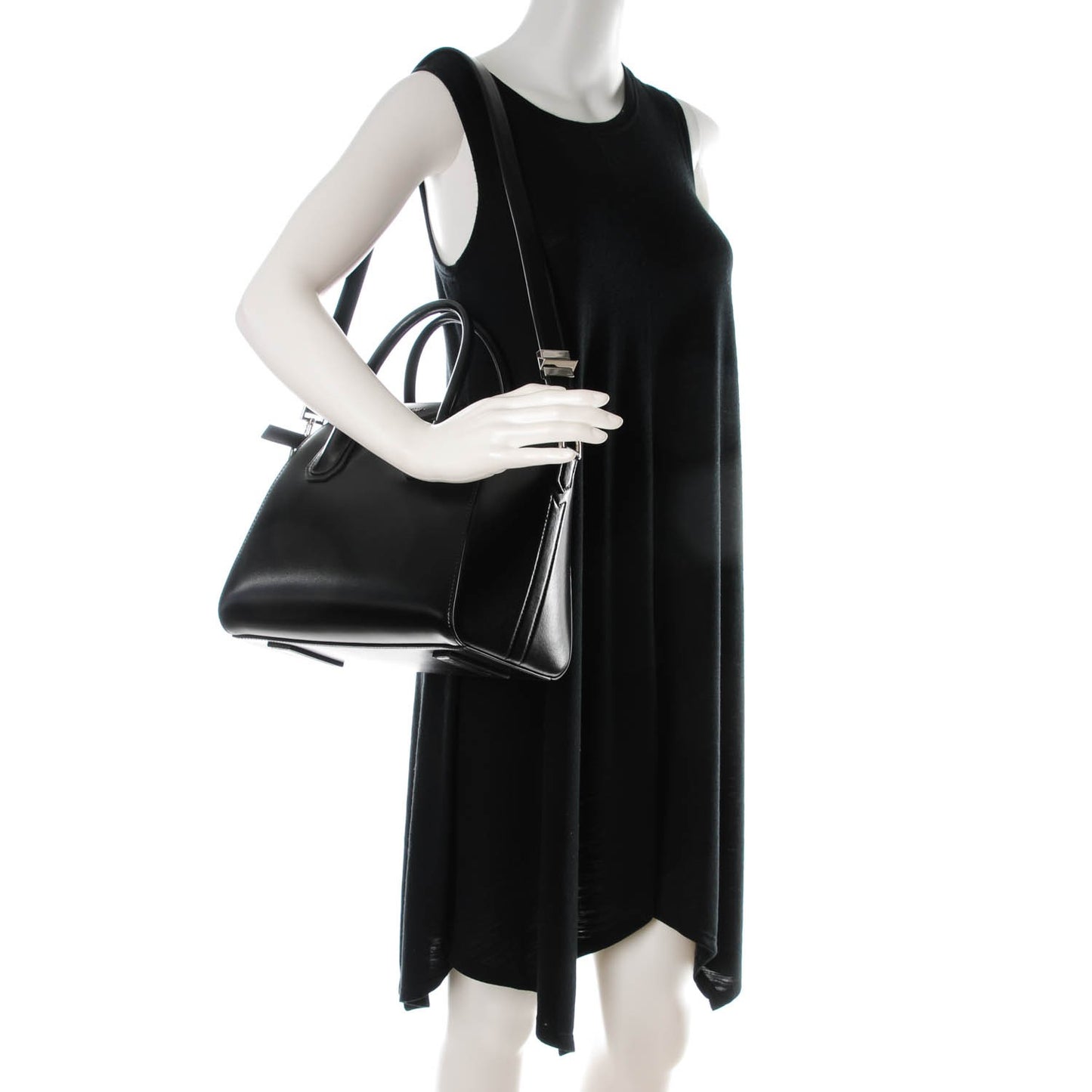 Shiny Lord Calfskin Small Antigona Black