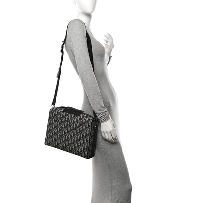 Christian Dior Oblique Jacquard Grained Calfskin Lingot Pouch Beige Black 2 of 9
