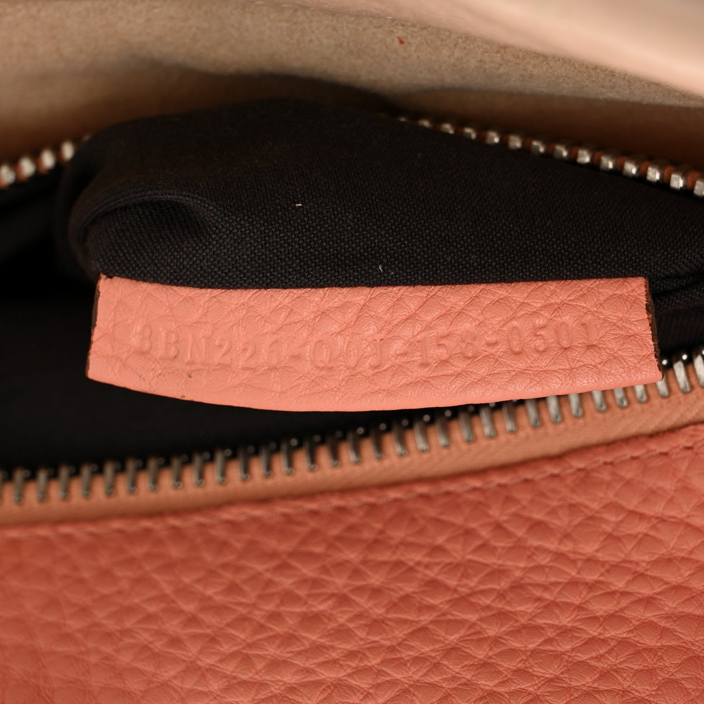 Cuoio Romano Selleria Bi-Color Medium Peekaboo Iconic Satchel Rosa Plaster Pesca