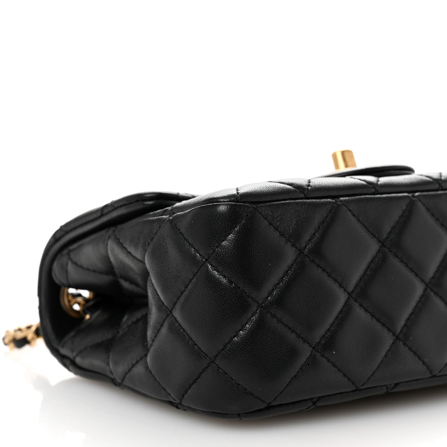 Lambskin Quilted Mini Pearl Crush Flap Black