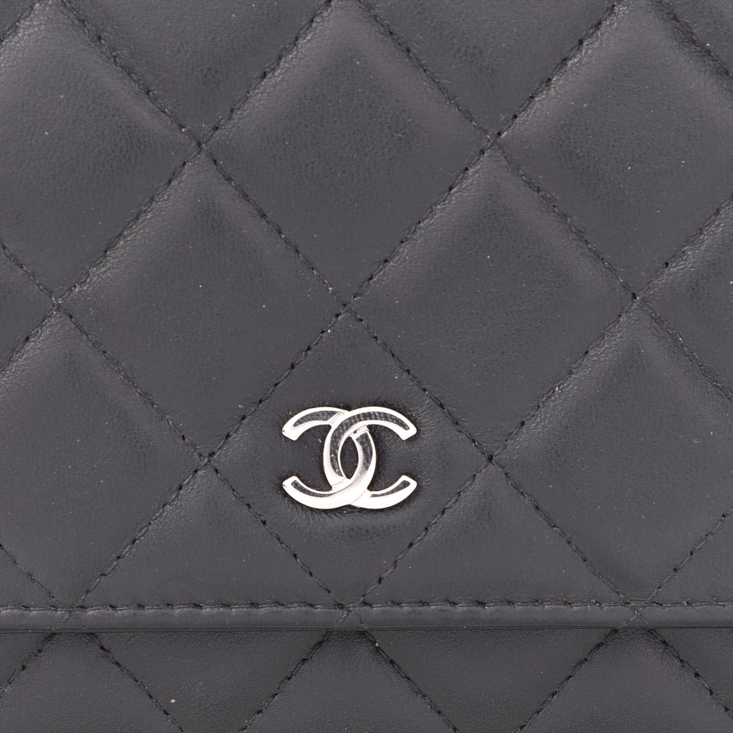 Lambskin Quilted Wallet On Chain WOC Black