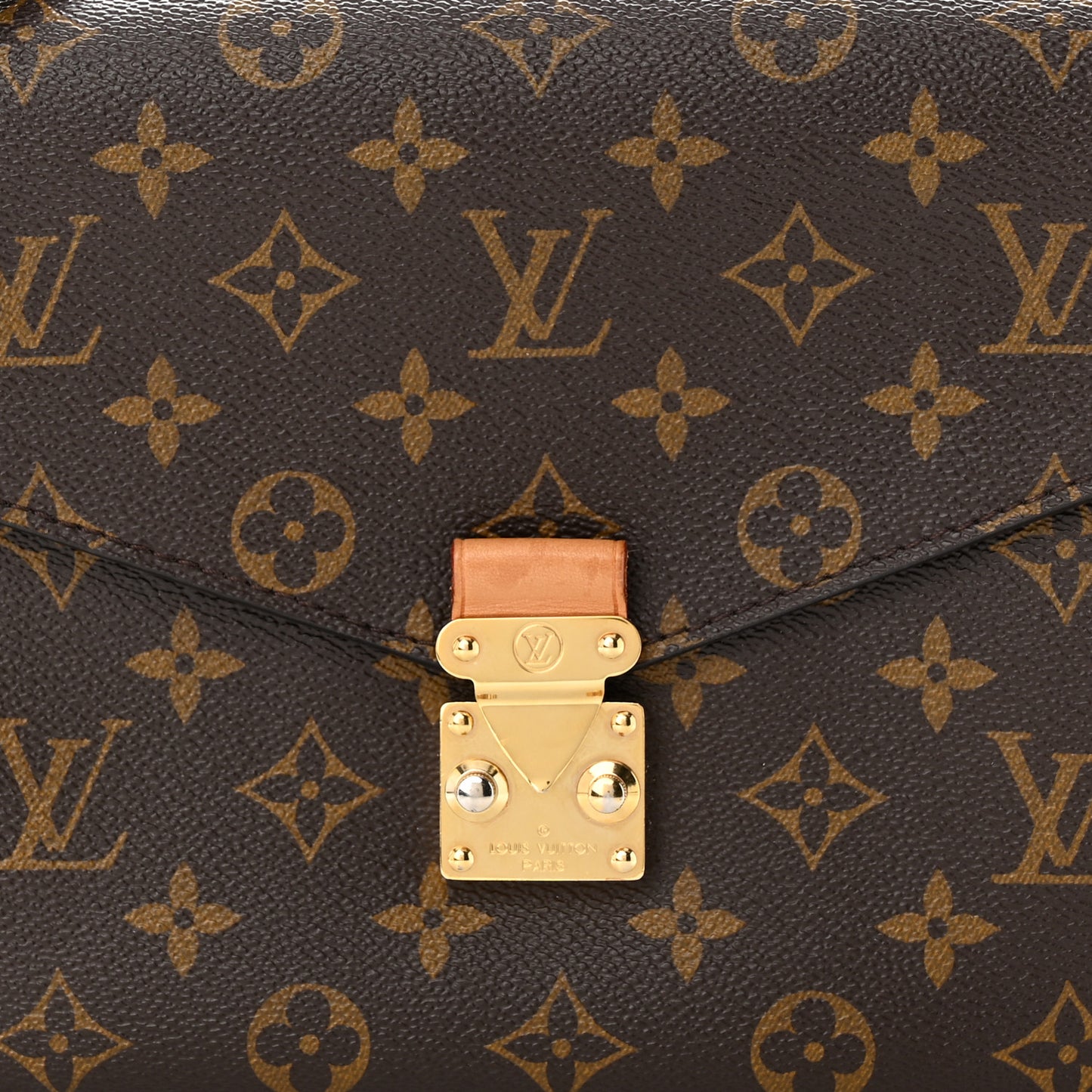 Monogram Pochette Metis