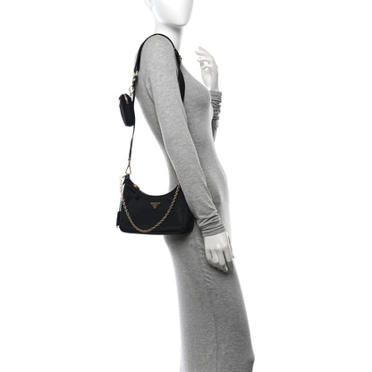 Prada Nylon Re-Edition 2005 Shoulder Bag Black 2 of 11