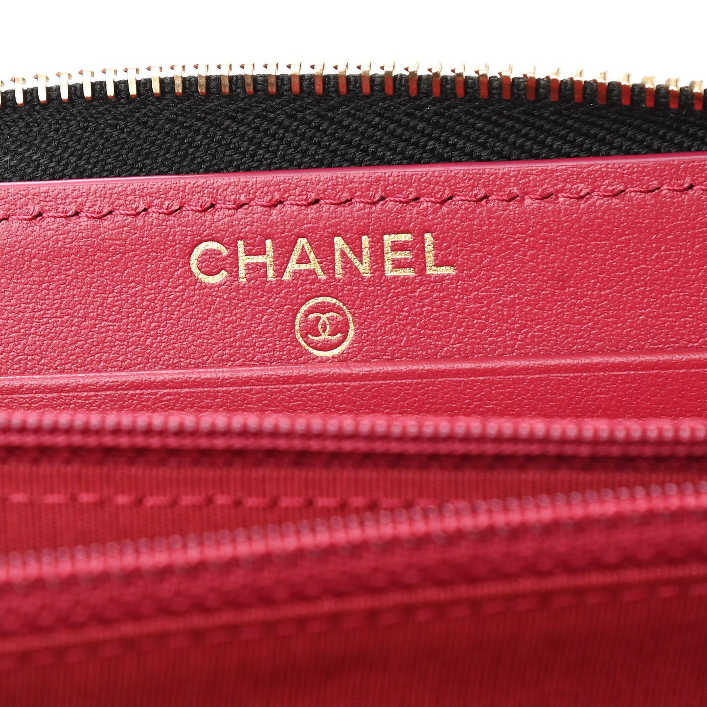 Goatskin Quilted Medium Chanel 19 Zipped Wallet Black