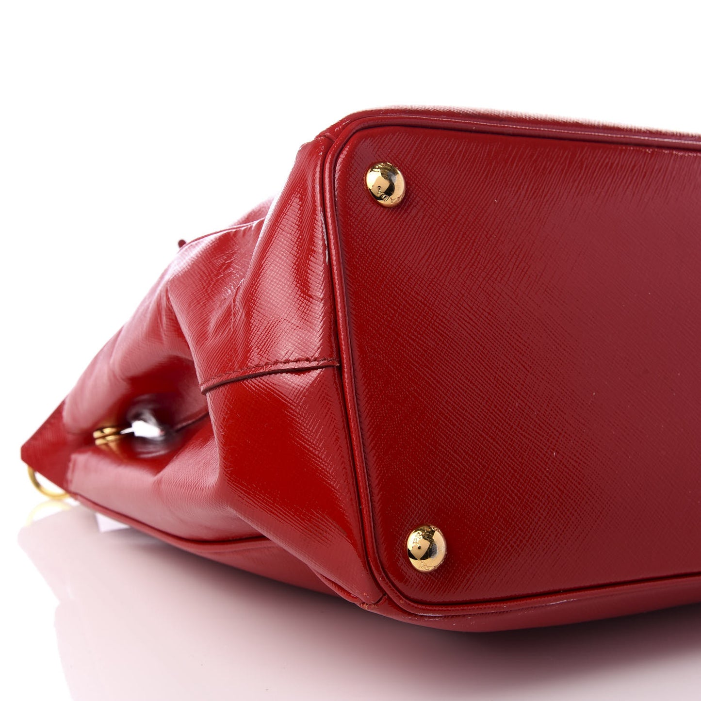 Saffiano Vernice Medium Galleria Double Zip Tote Rosso