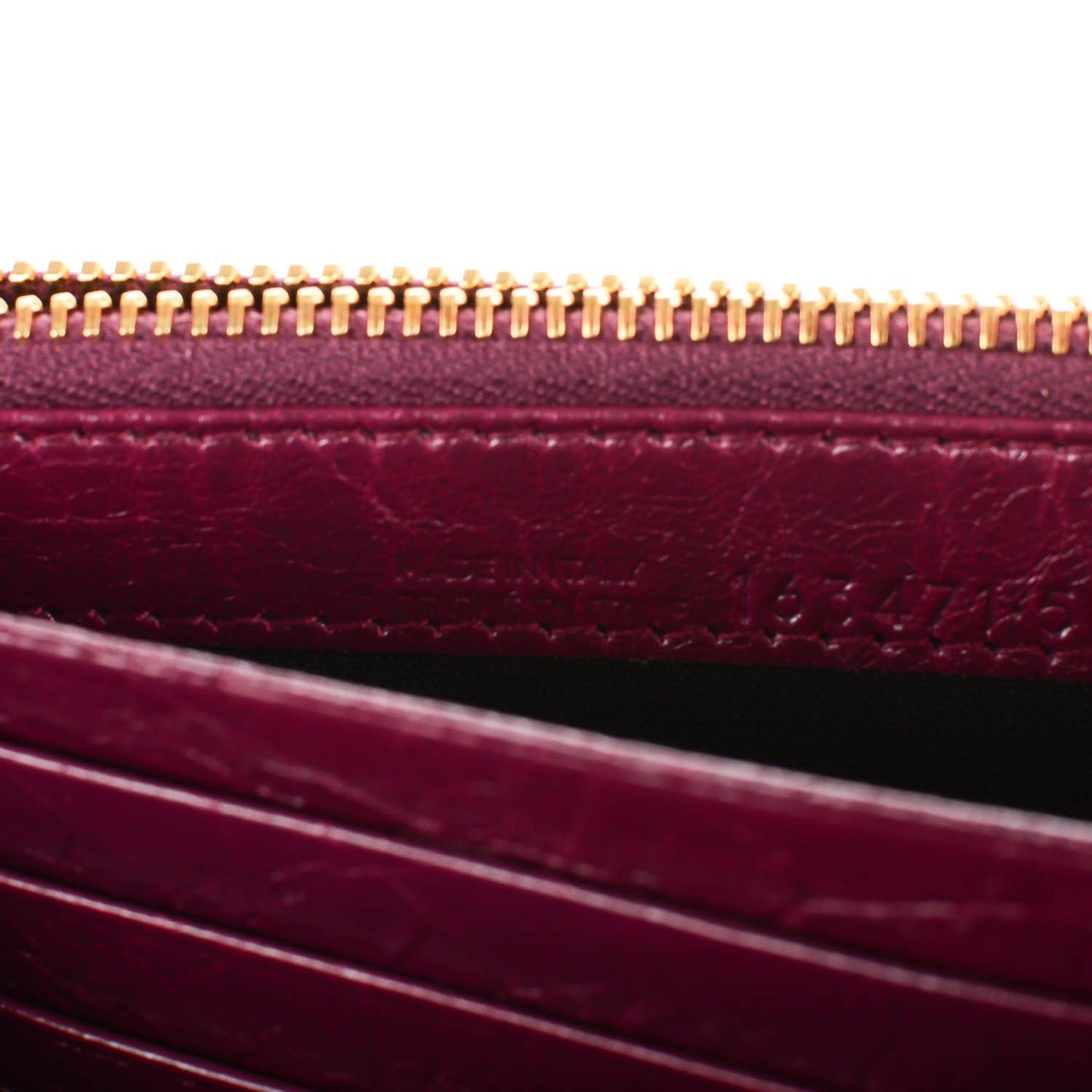 Agneau Classic Hardware Money Wallet Violet Prune