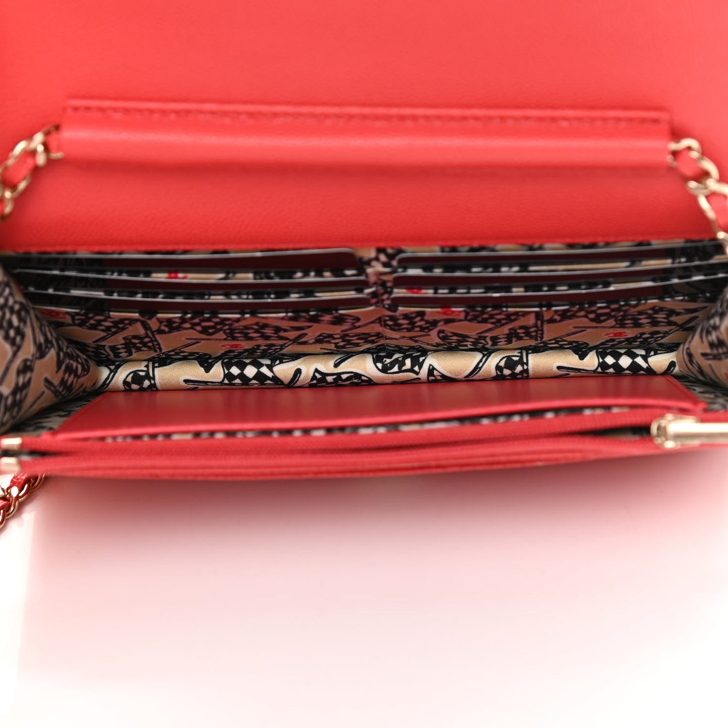 Caviar Quilted Striated CC Wallet On Chain WOC Red