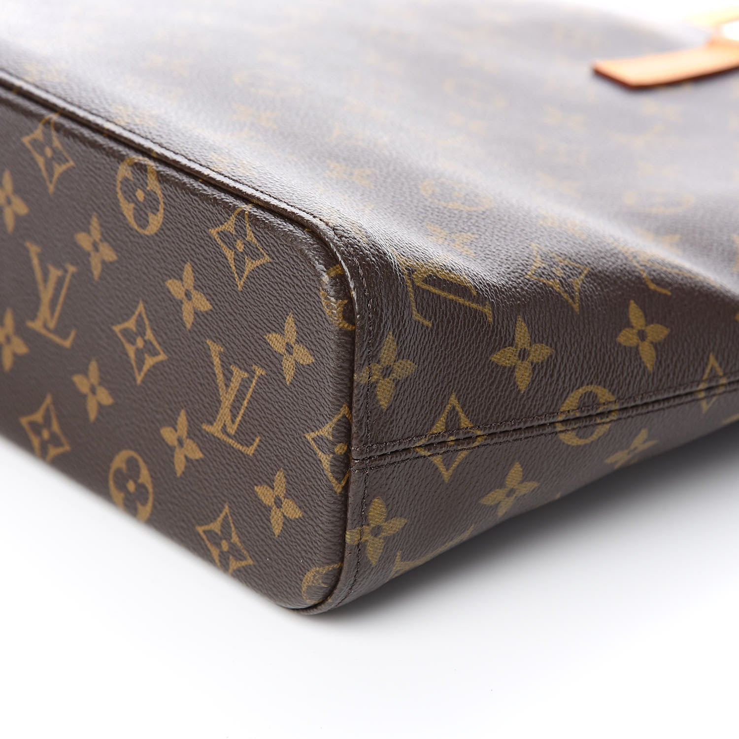 Louis Vuitton Monogram Luco 12 of 14
